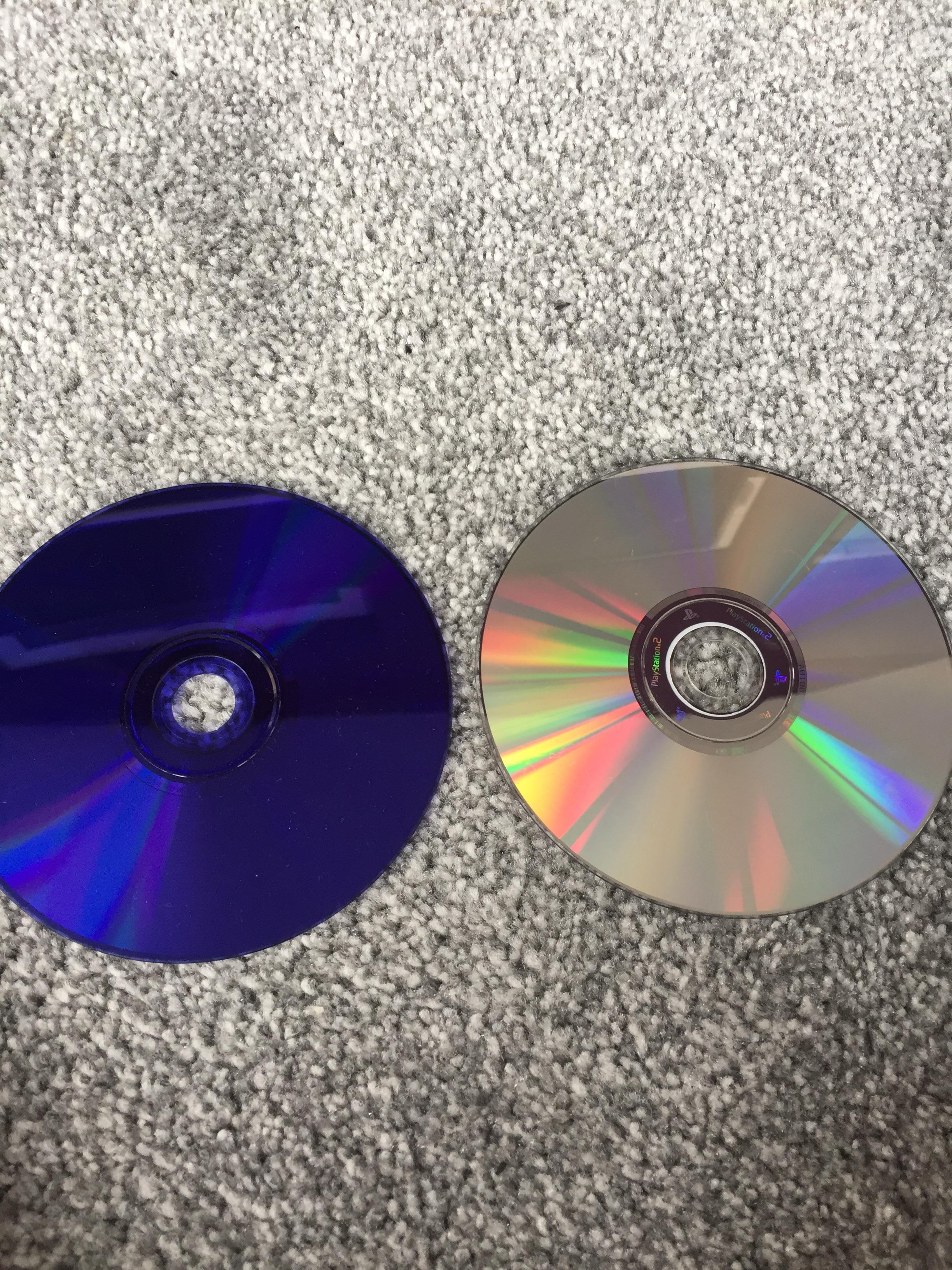 What is the different between blue disc and normal disc r/ps2