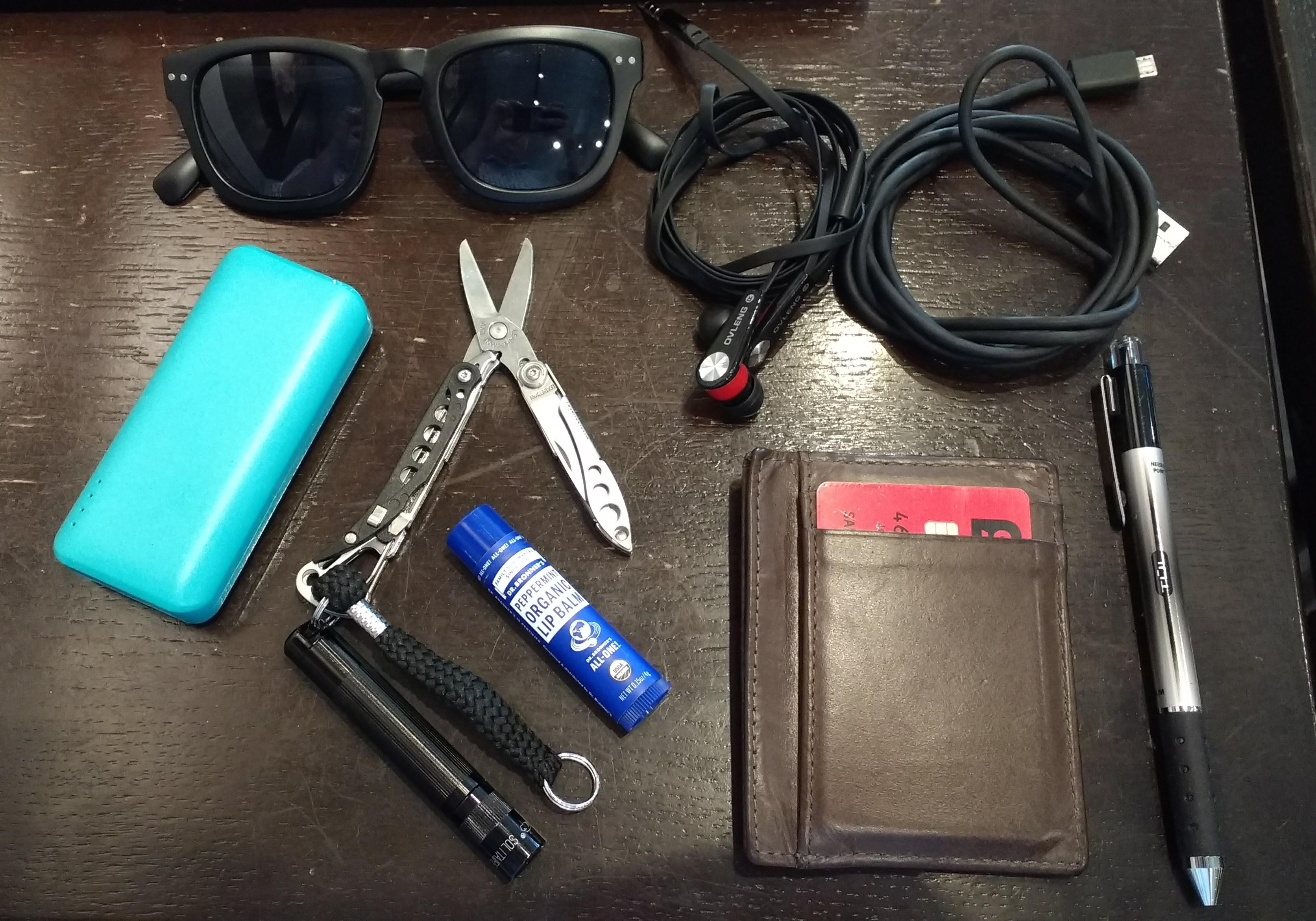 34/F desk jockey and student r/EDC