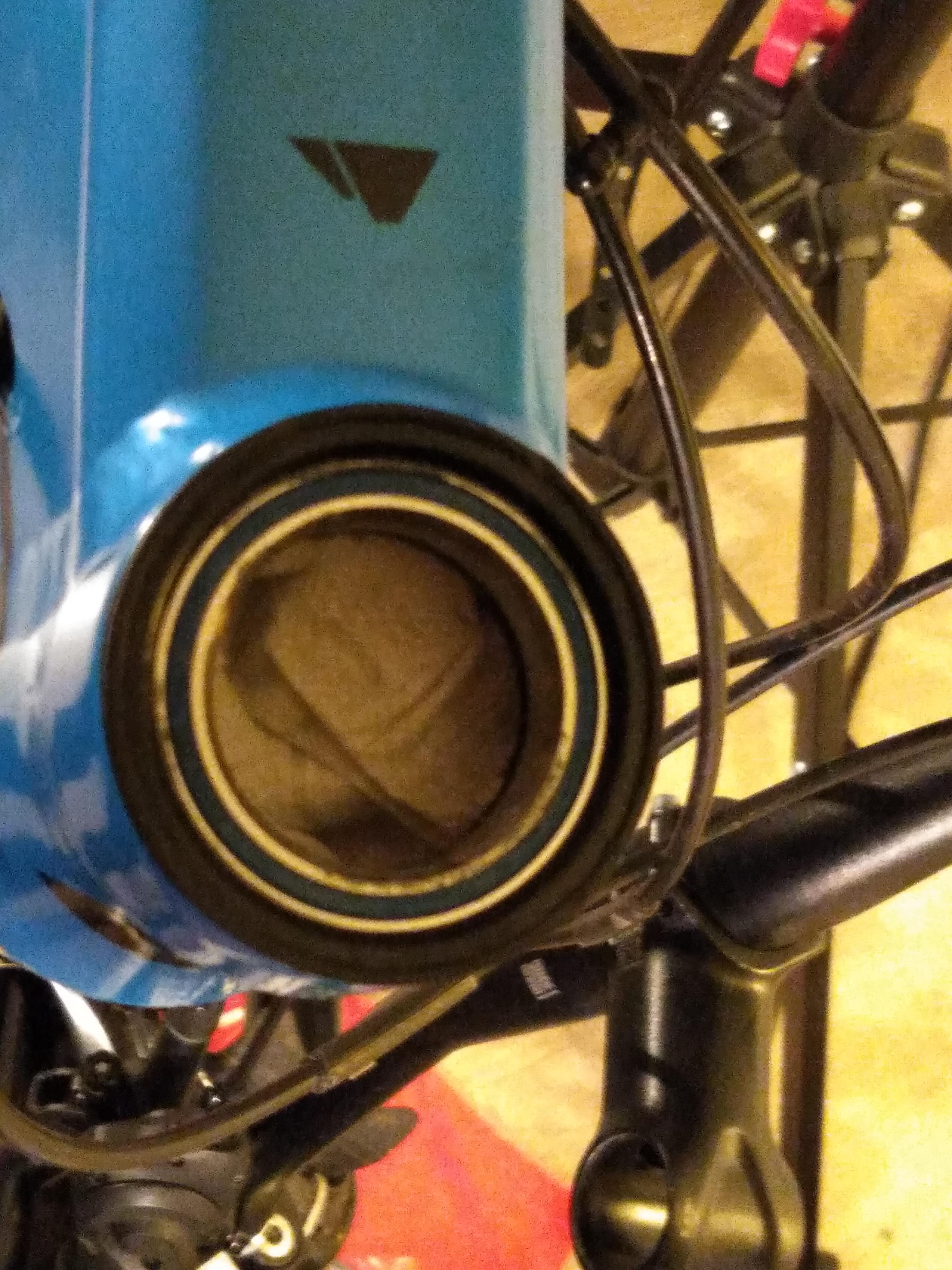 Upper headset bearing stuck. Any tips how to remove it? r/bikewrench
