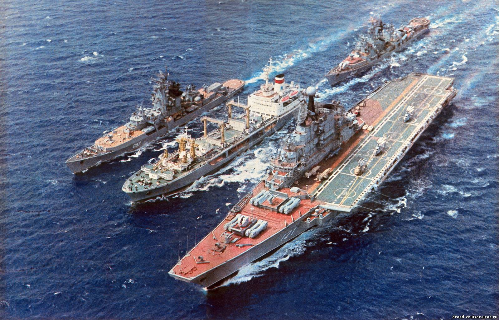 Soviet warships conduct an atsea replenishment 1985 [1600x1028] r