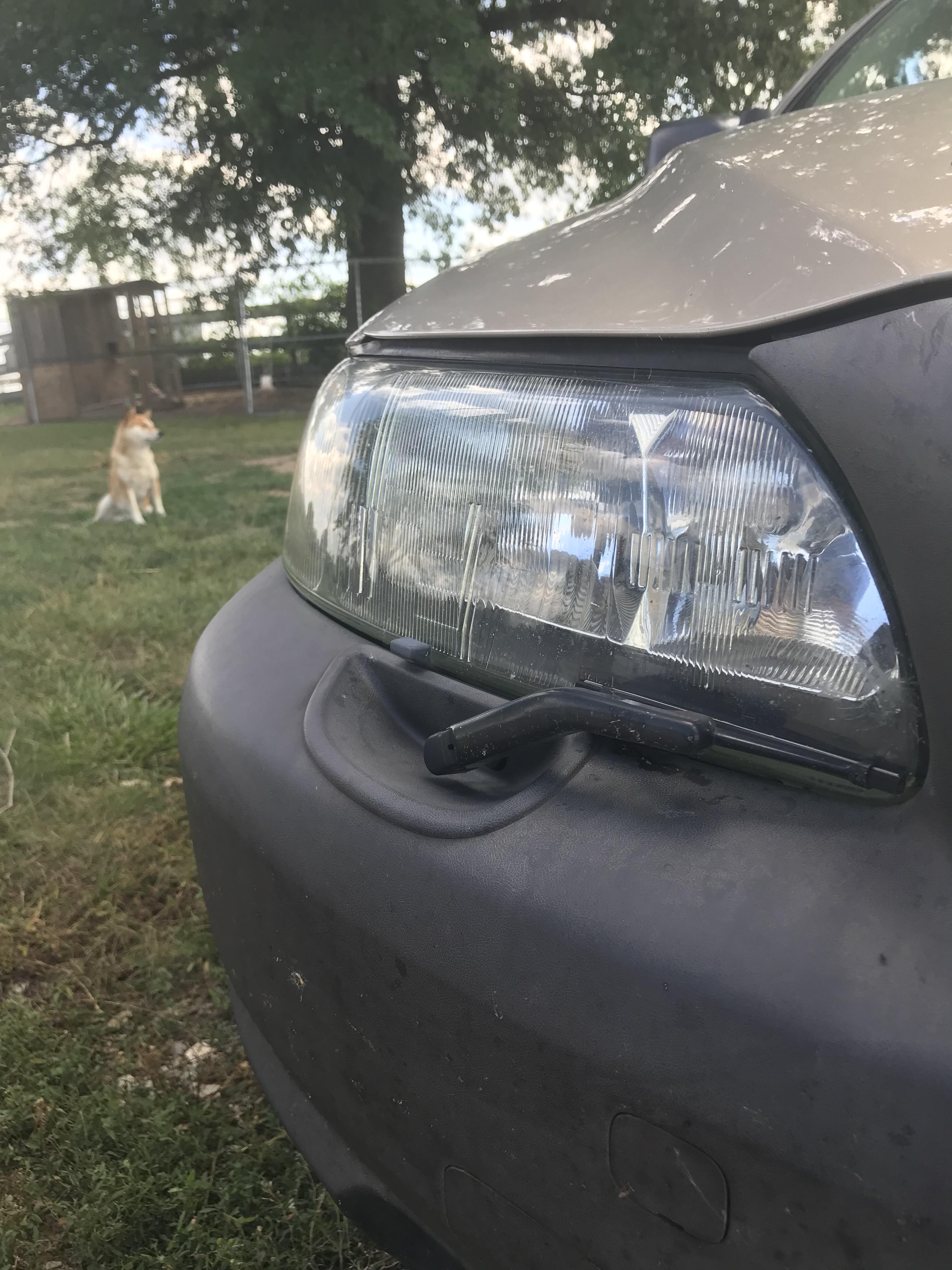 These wipers on my friends headlights : r/interestingasfuck