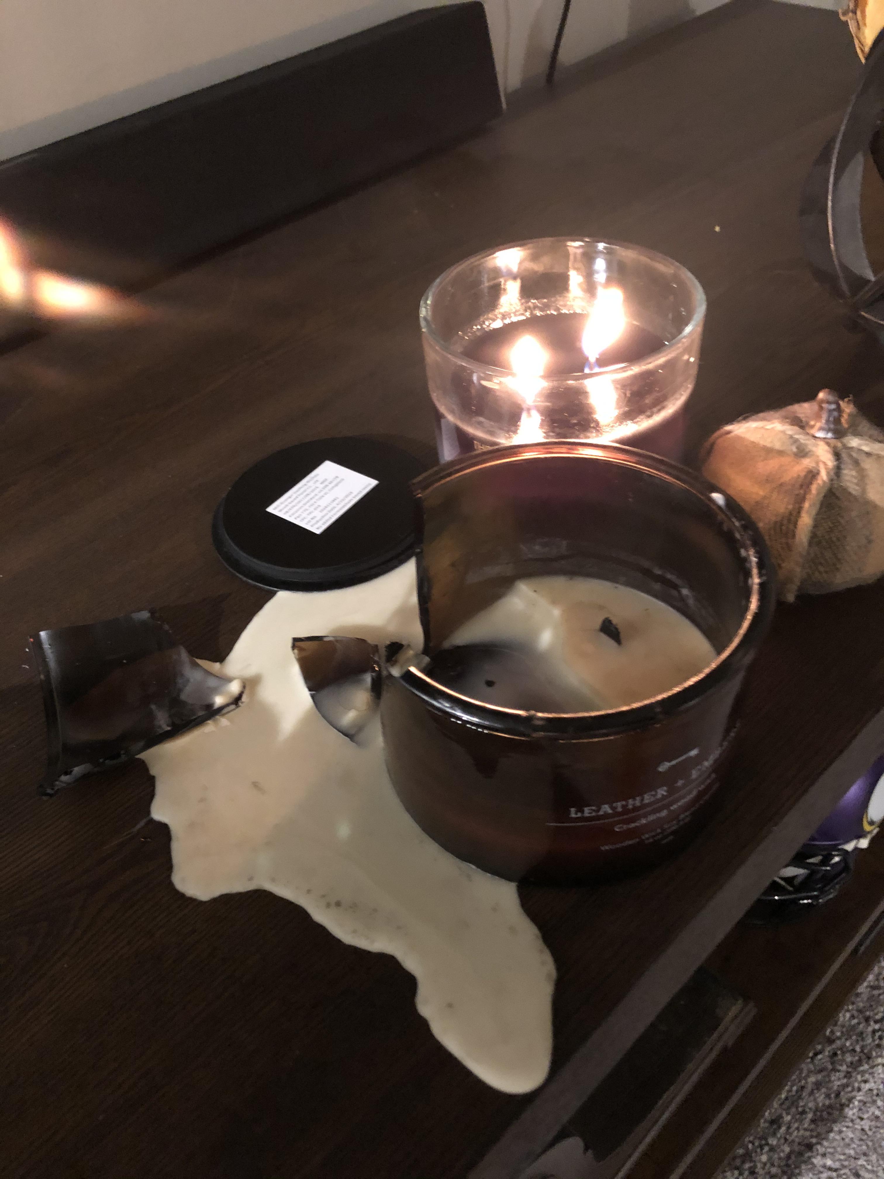 My friend’s candle broke during full burn r/Wellthatsucks