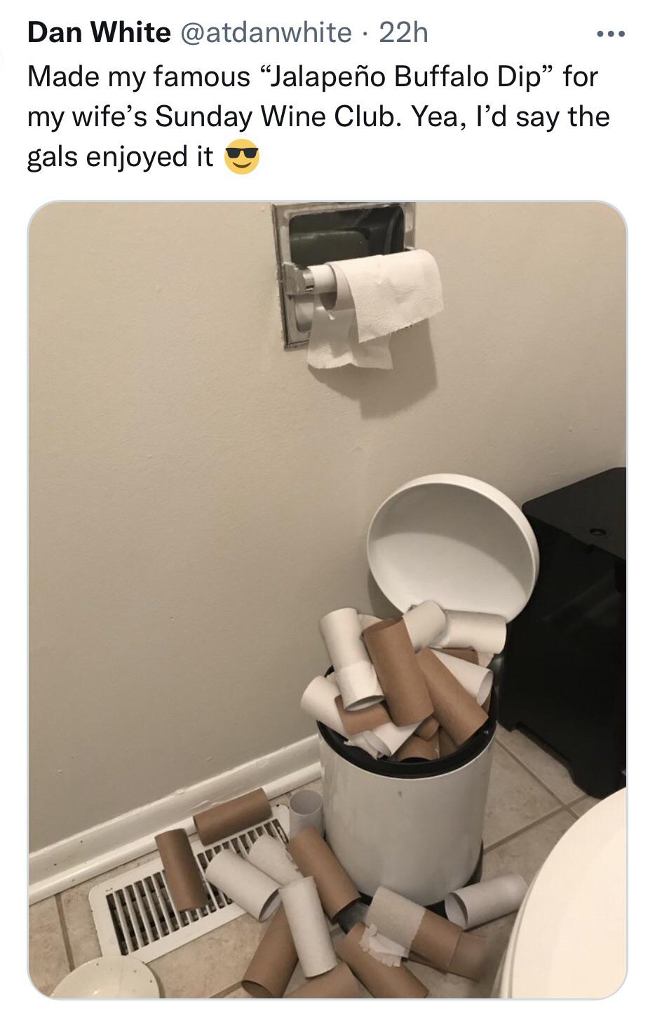 Bathroom murder HolUp