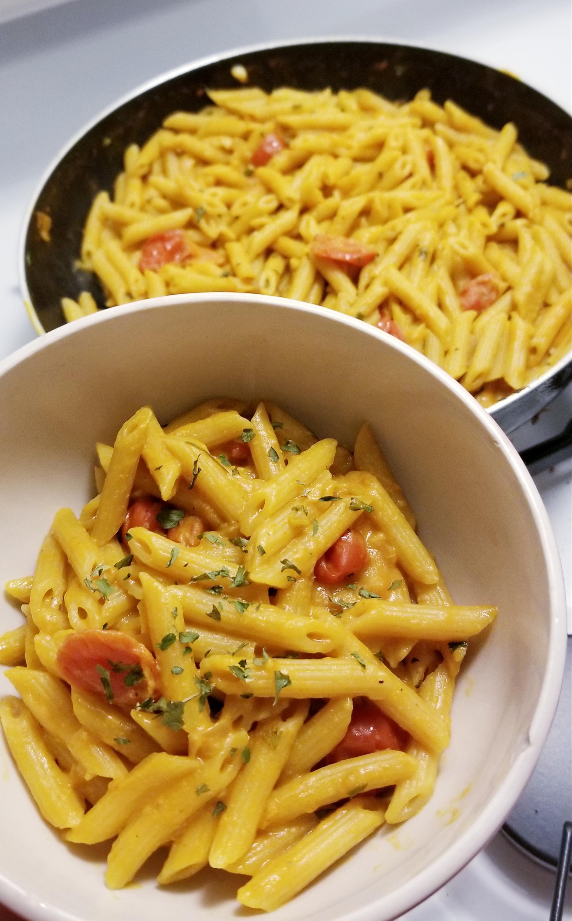 [Homemade] Creamy Tomato Pasta r/food