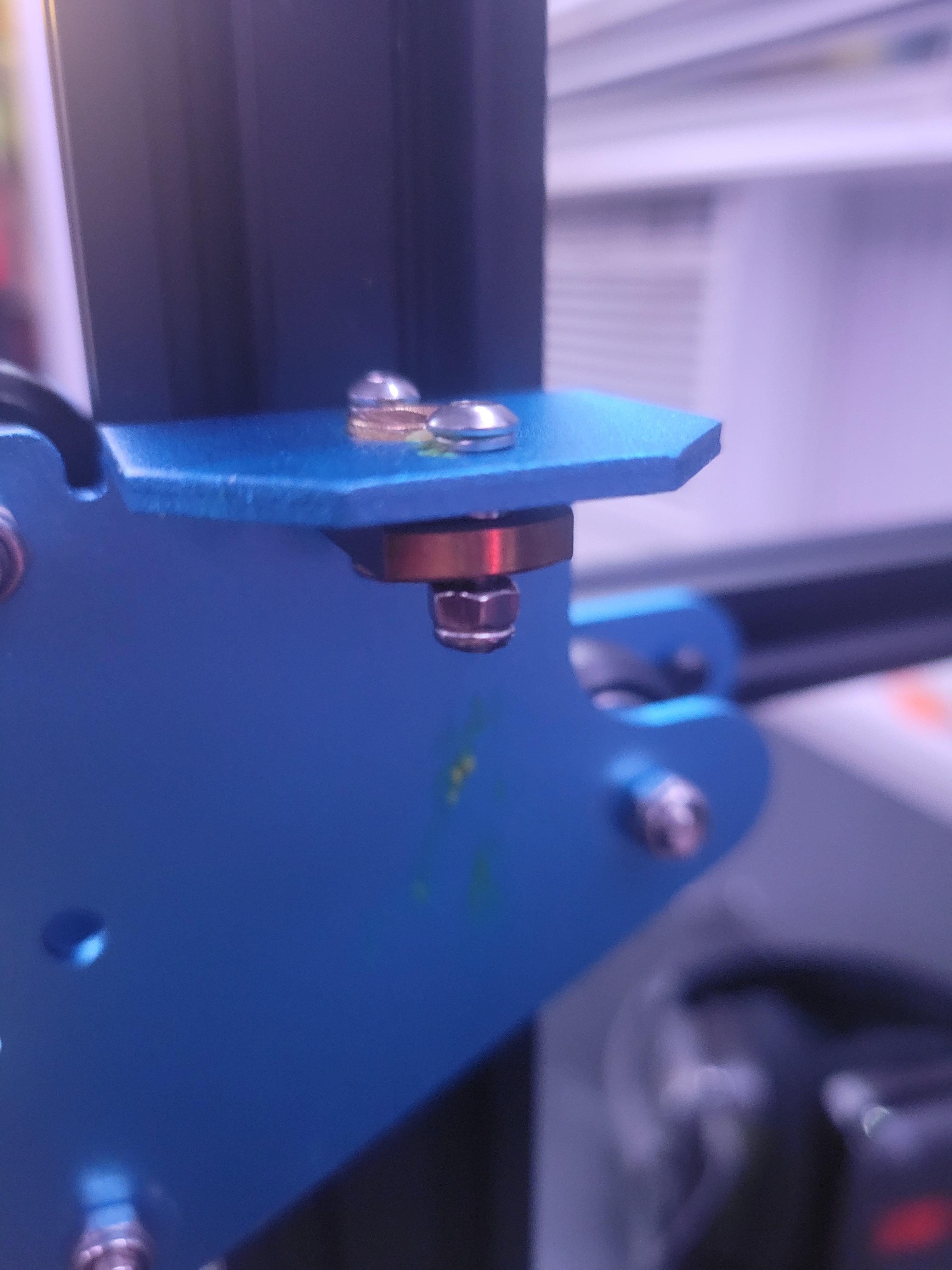 Are these nuts on the cr10 v2 supposed to be completely loose? There is