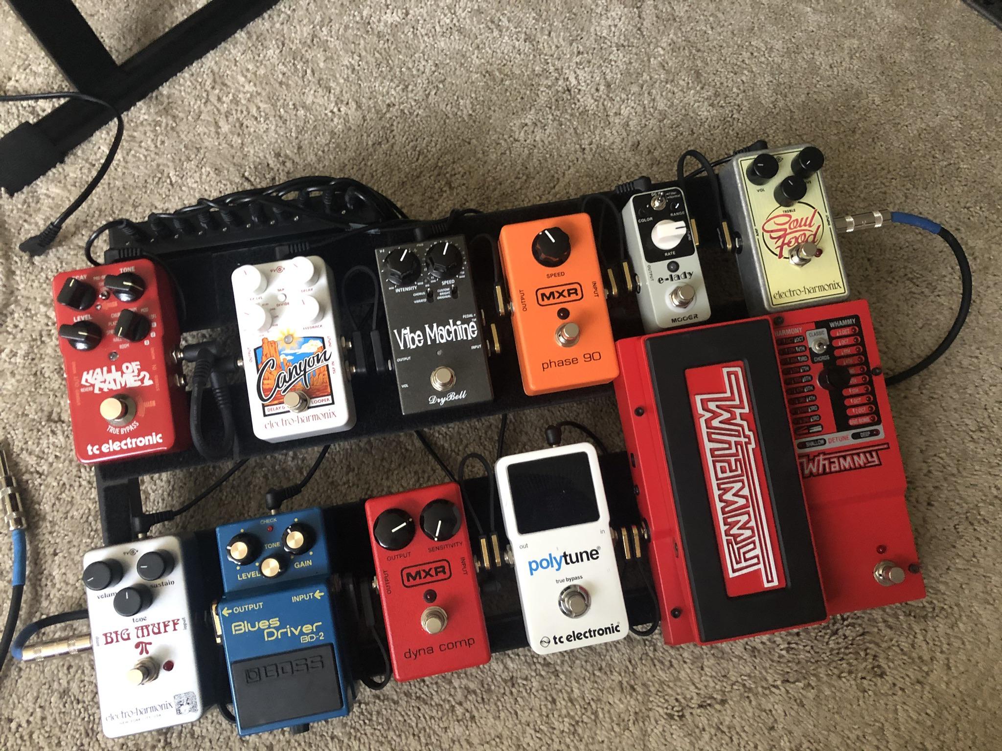 When you can go from Pink Floyd to Radiohead to Rage Against The Machine! Love this setup. r