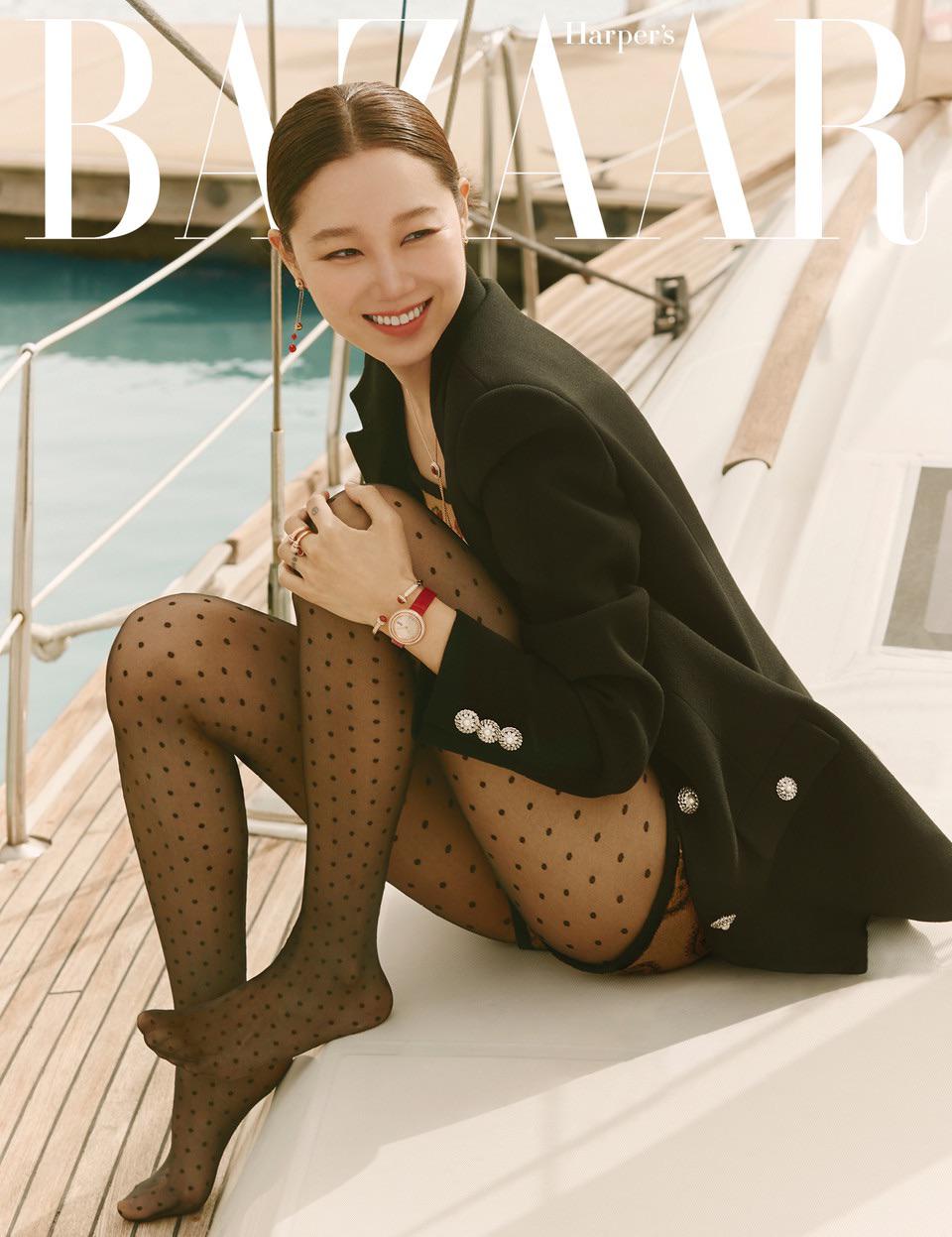 Gong Hyo Jin r/celeb_nylons