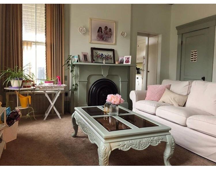 My historic apartment in Middletown, Ohio 💕 I live in an old mansion