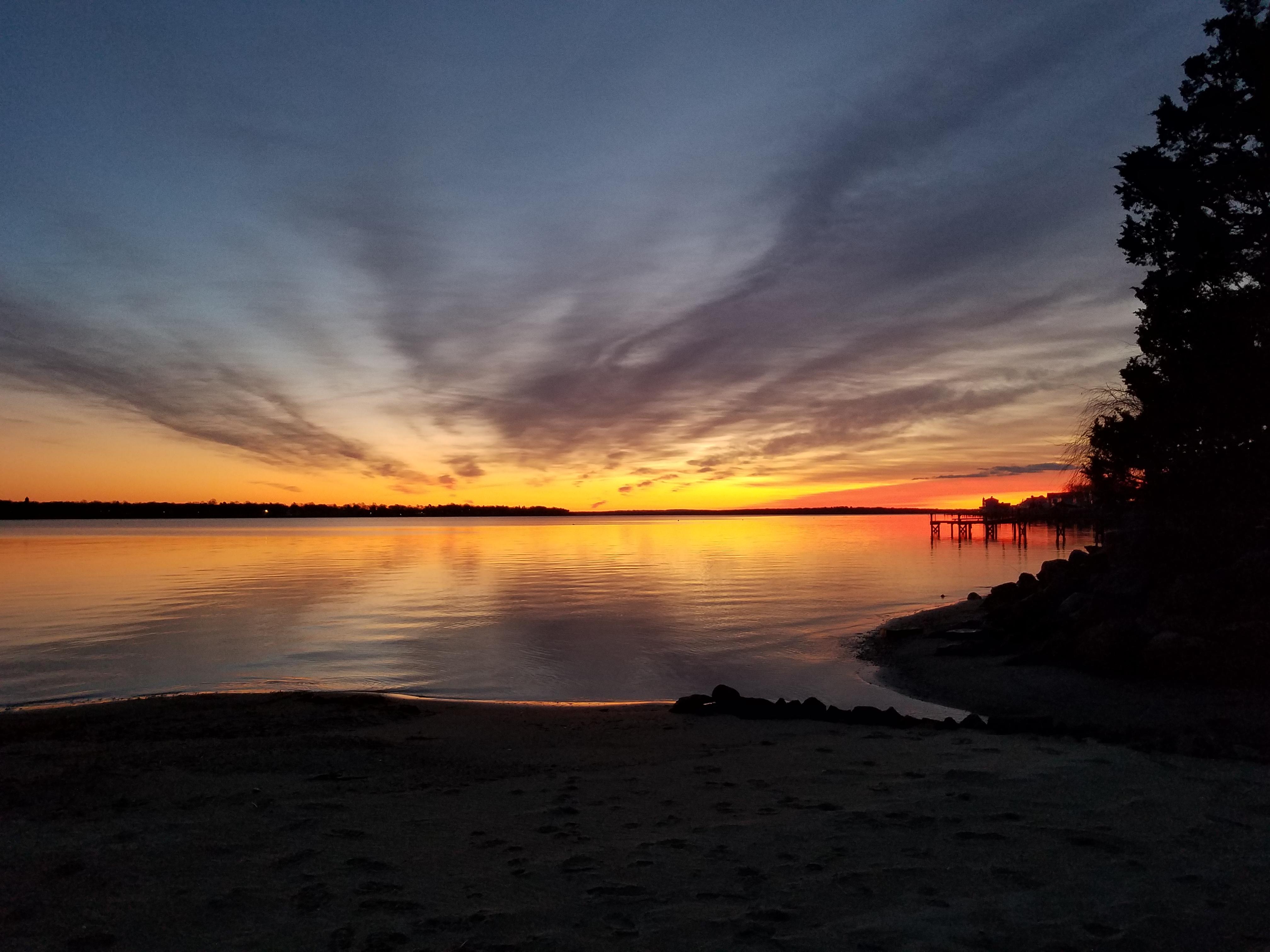 Potowomut Sunrise r/RhodeIsland