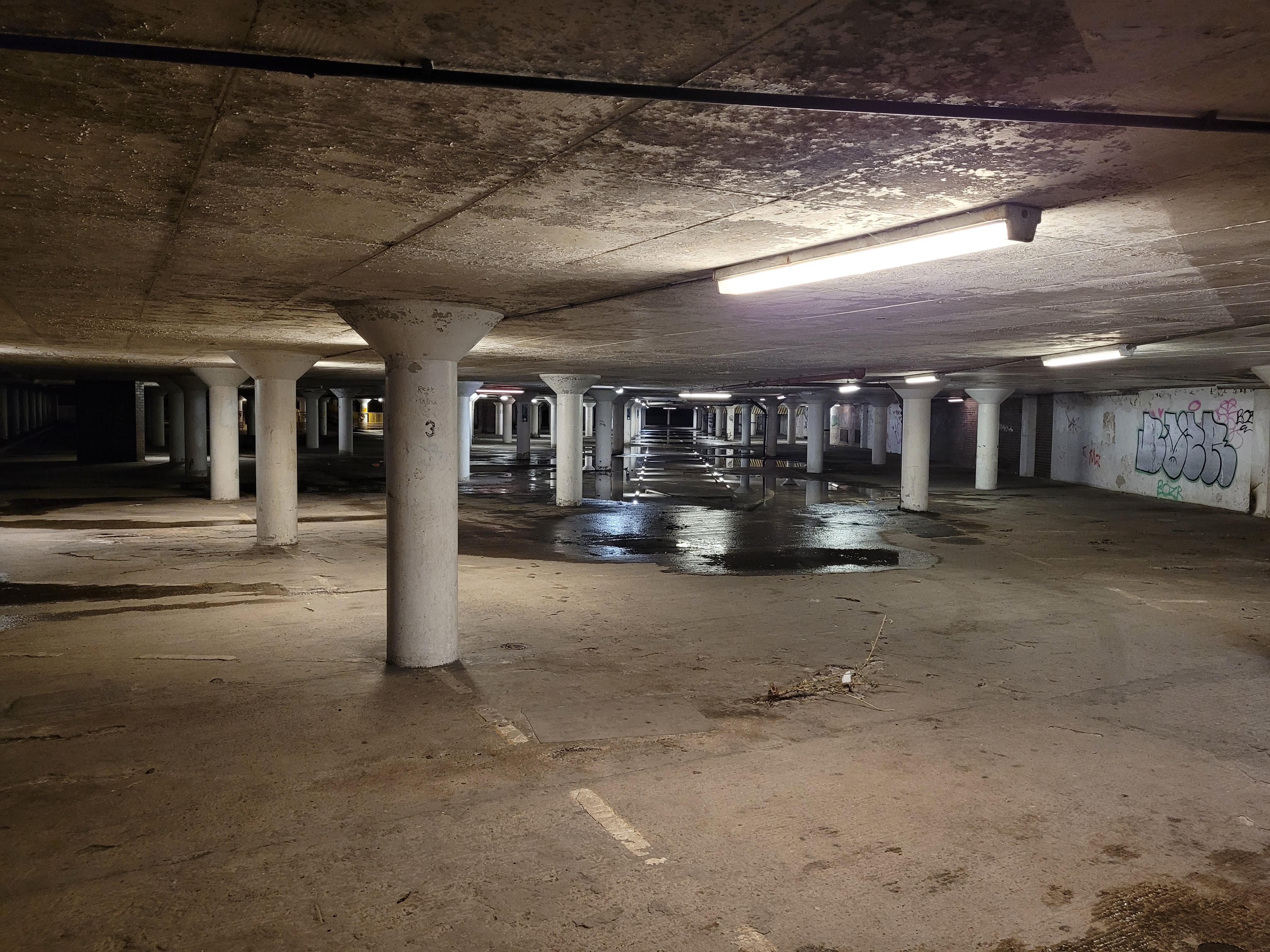 where did I park my car r/LiminalSpace