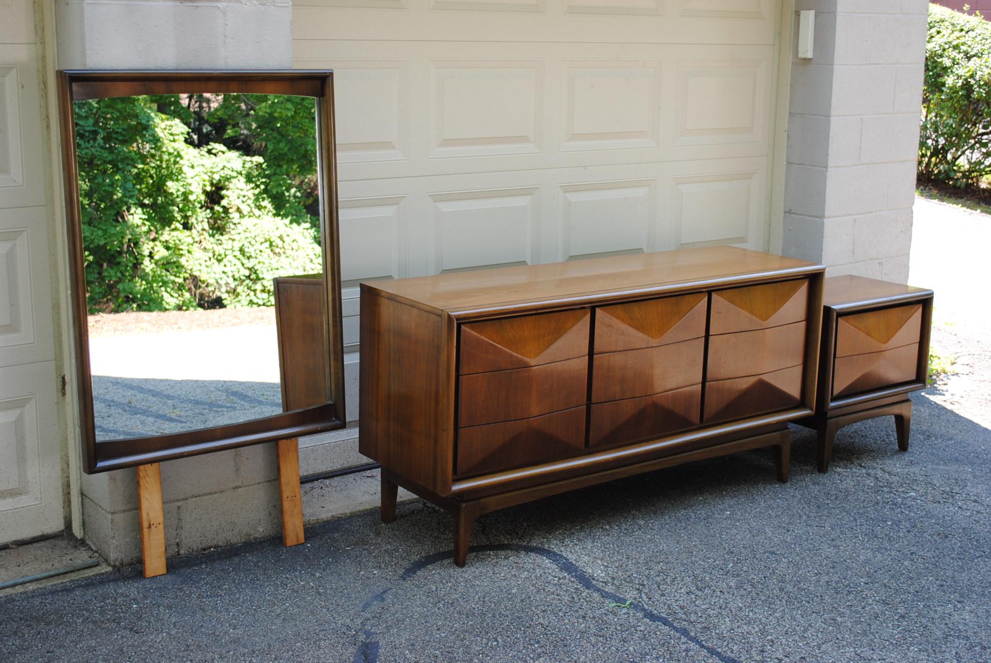 Well I did it, got this United Furniture diamond front set for 350