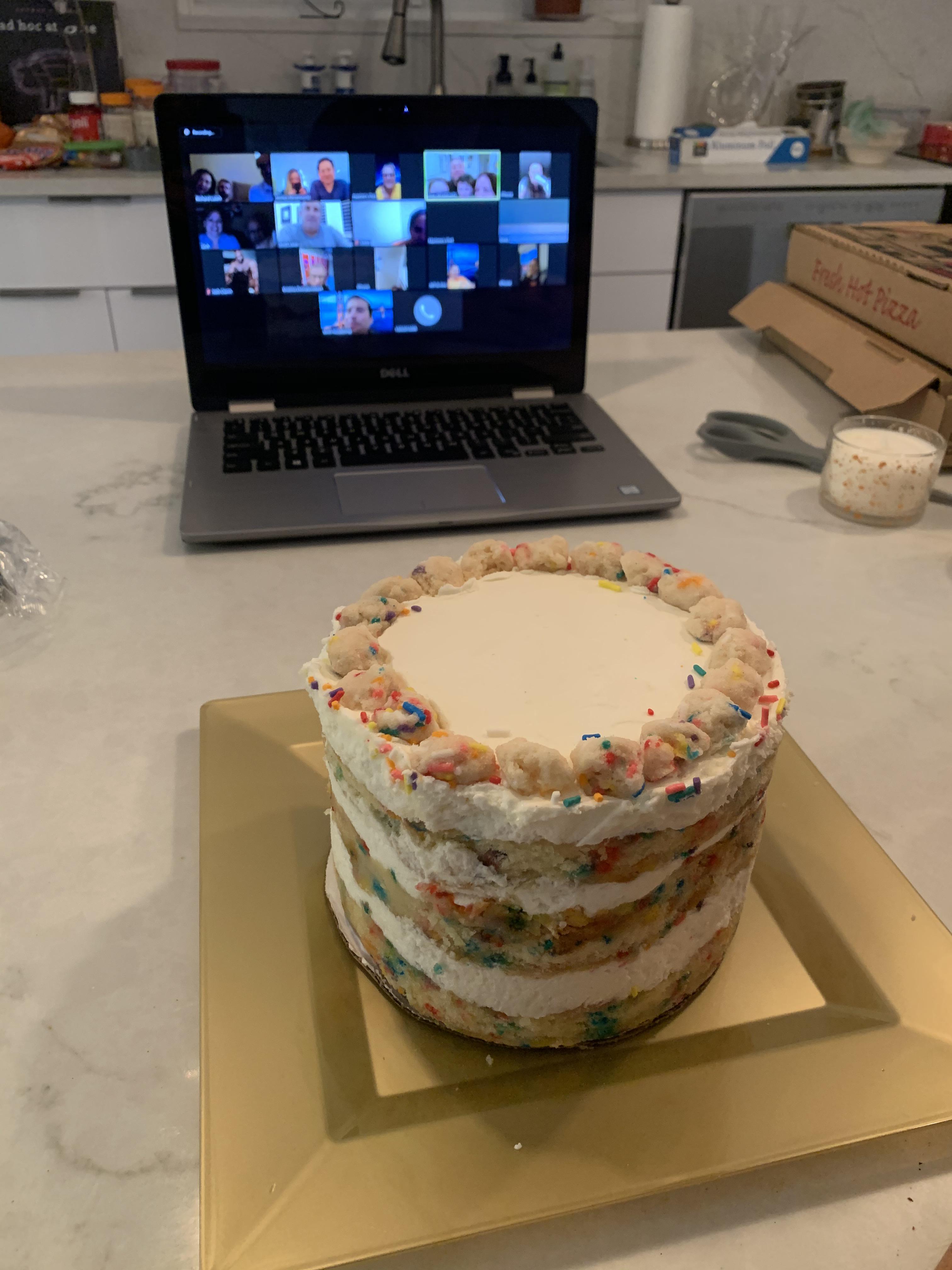 A quarantine surprise birthday party on zoom. r/pics