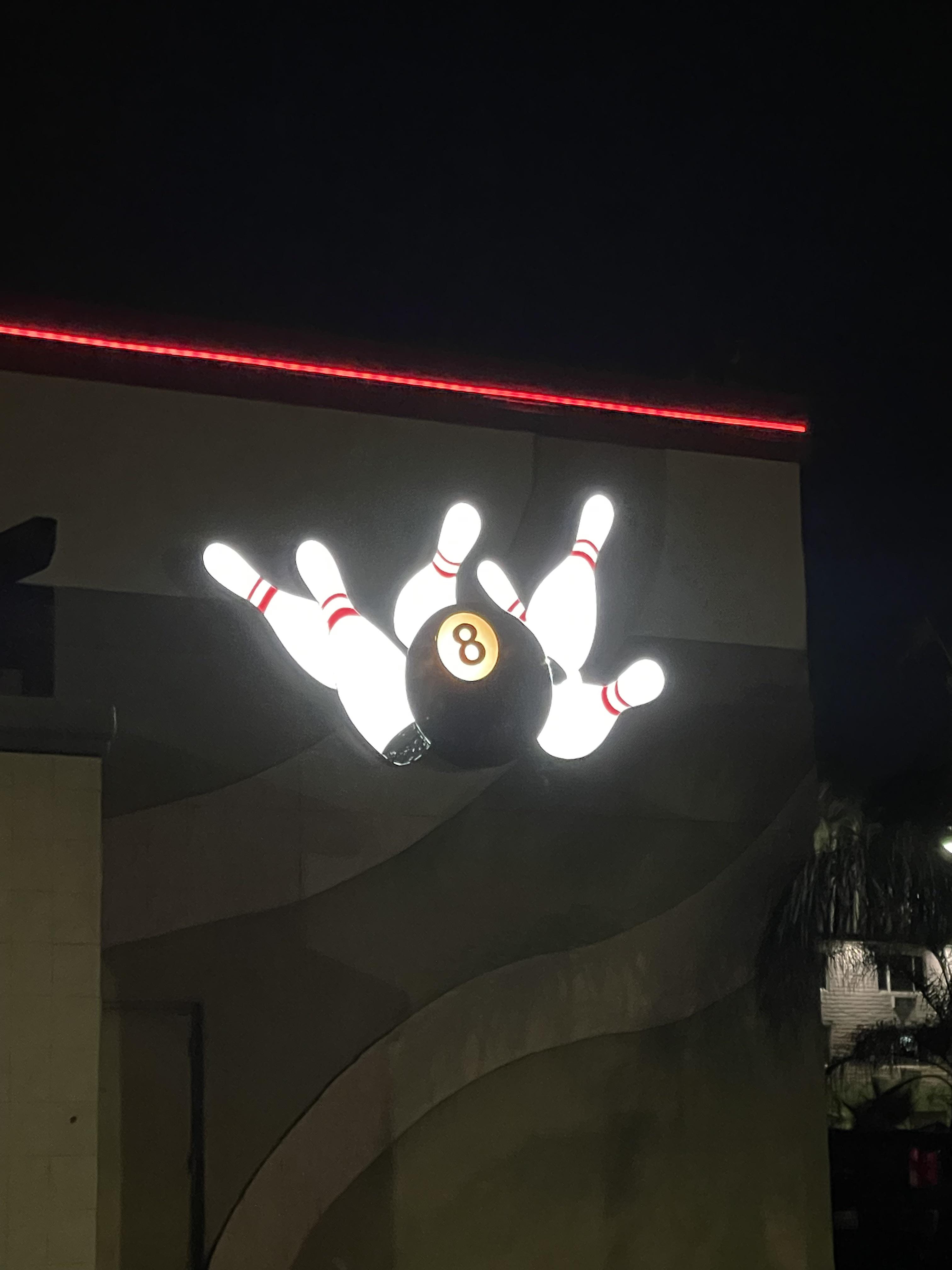 April was right, it is a bowling ball ! 😲😂 r/fuslie