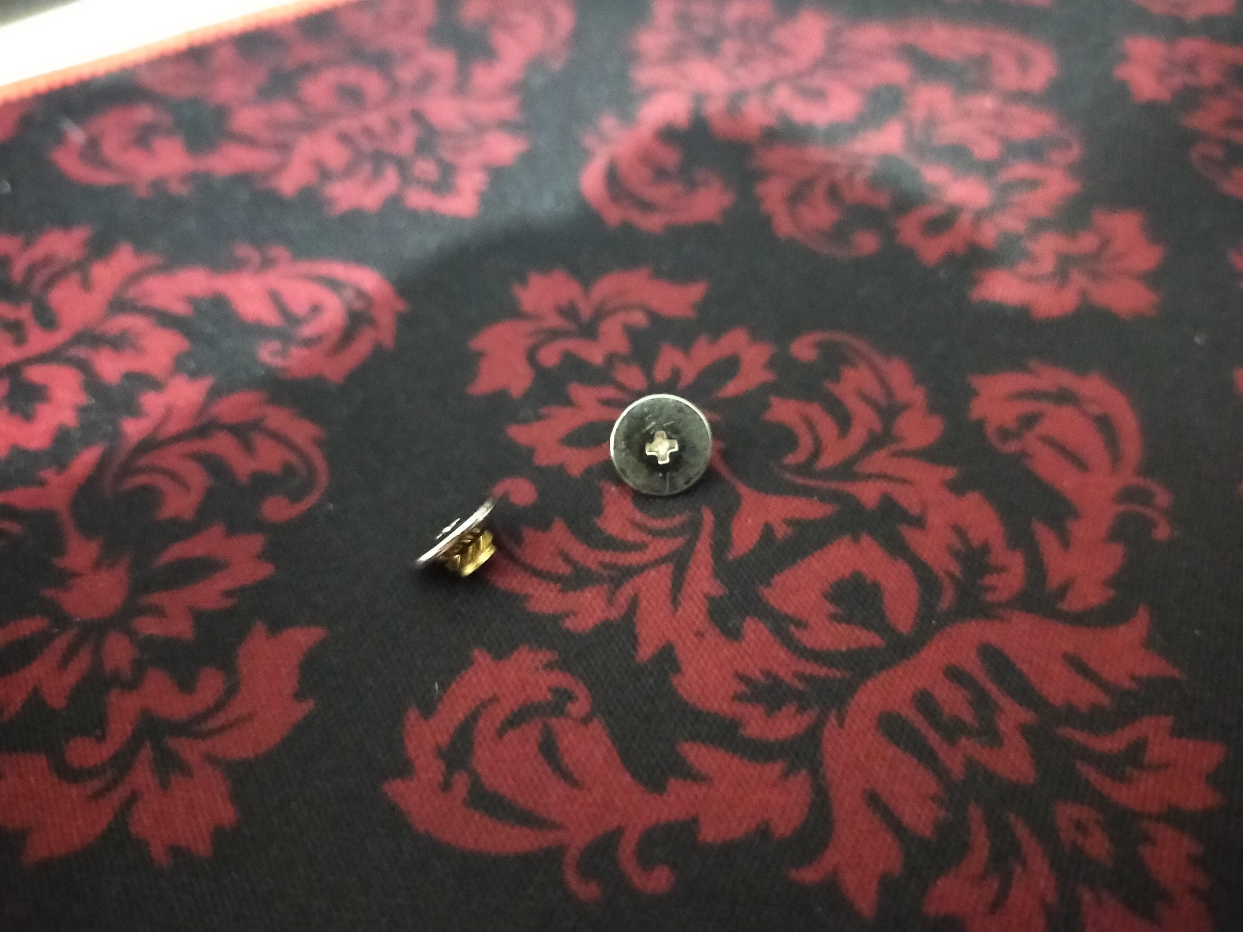 So the screen of my Lenovo laptop opened on the side and after a few