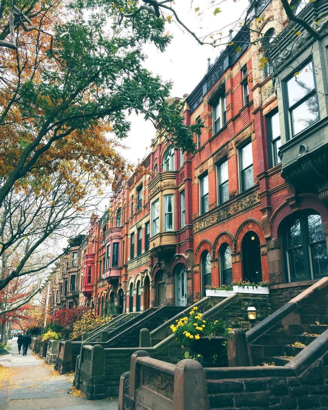 A picturesque street in Brooklyn r/CityPorn