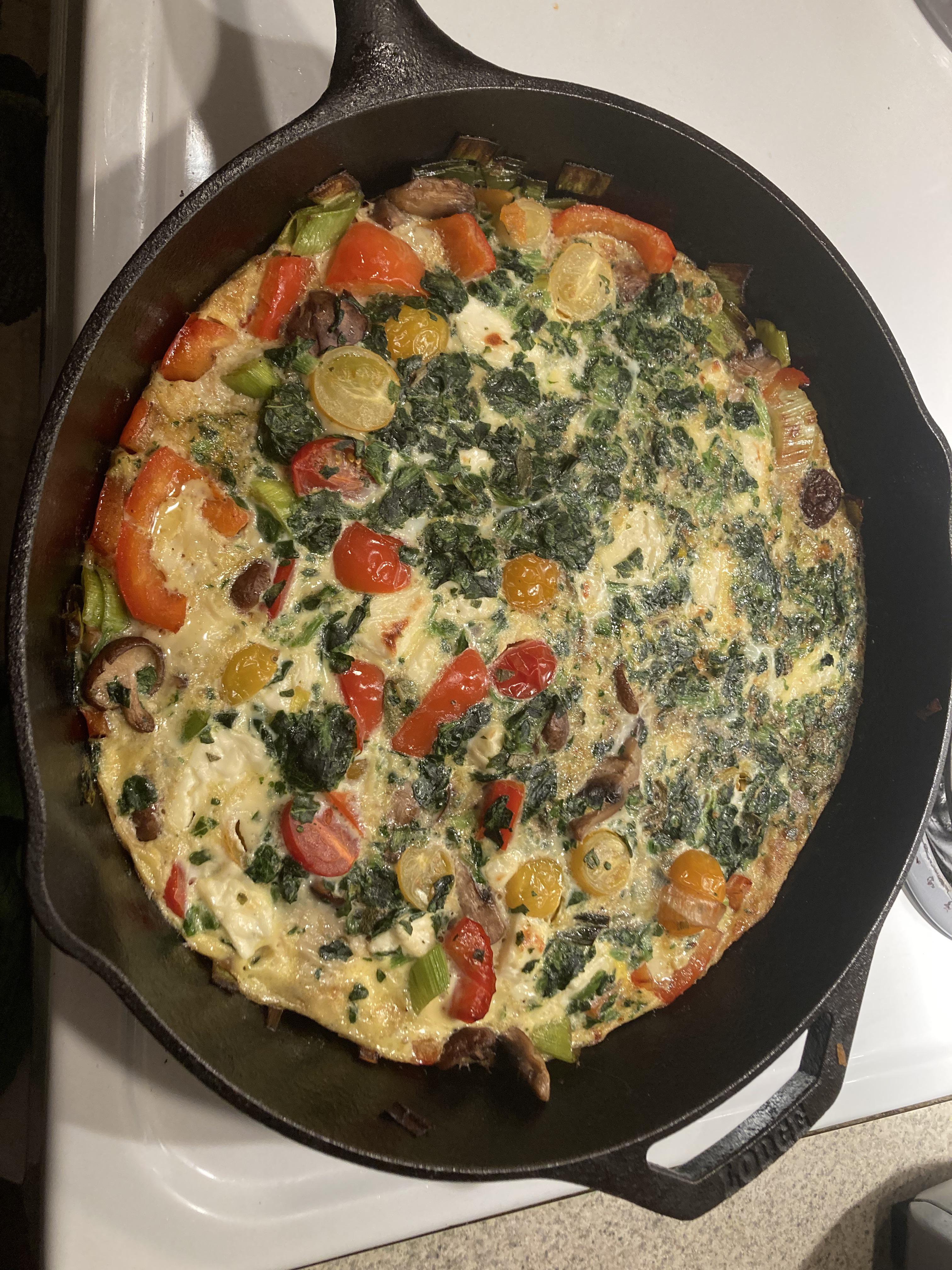 Egg frittata with veggies and feta cheese r/EatCheapAndHealthy