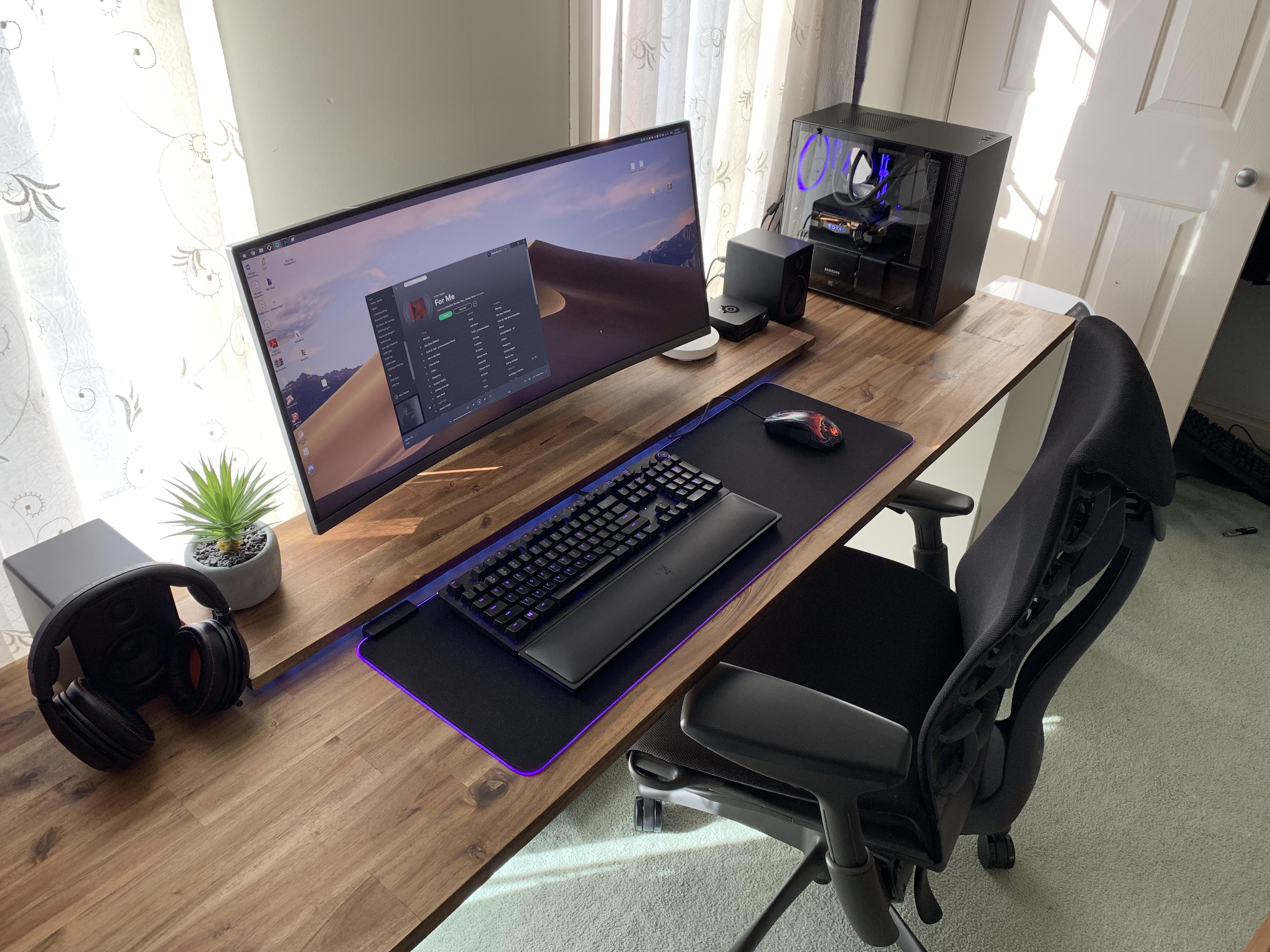 Side view of my desk r/battlestations