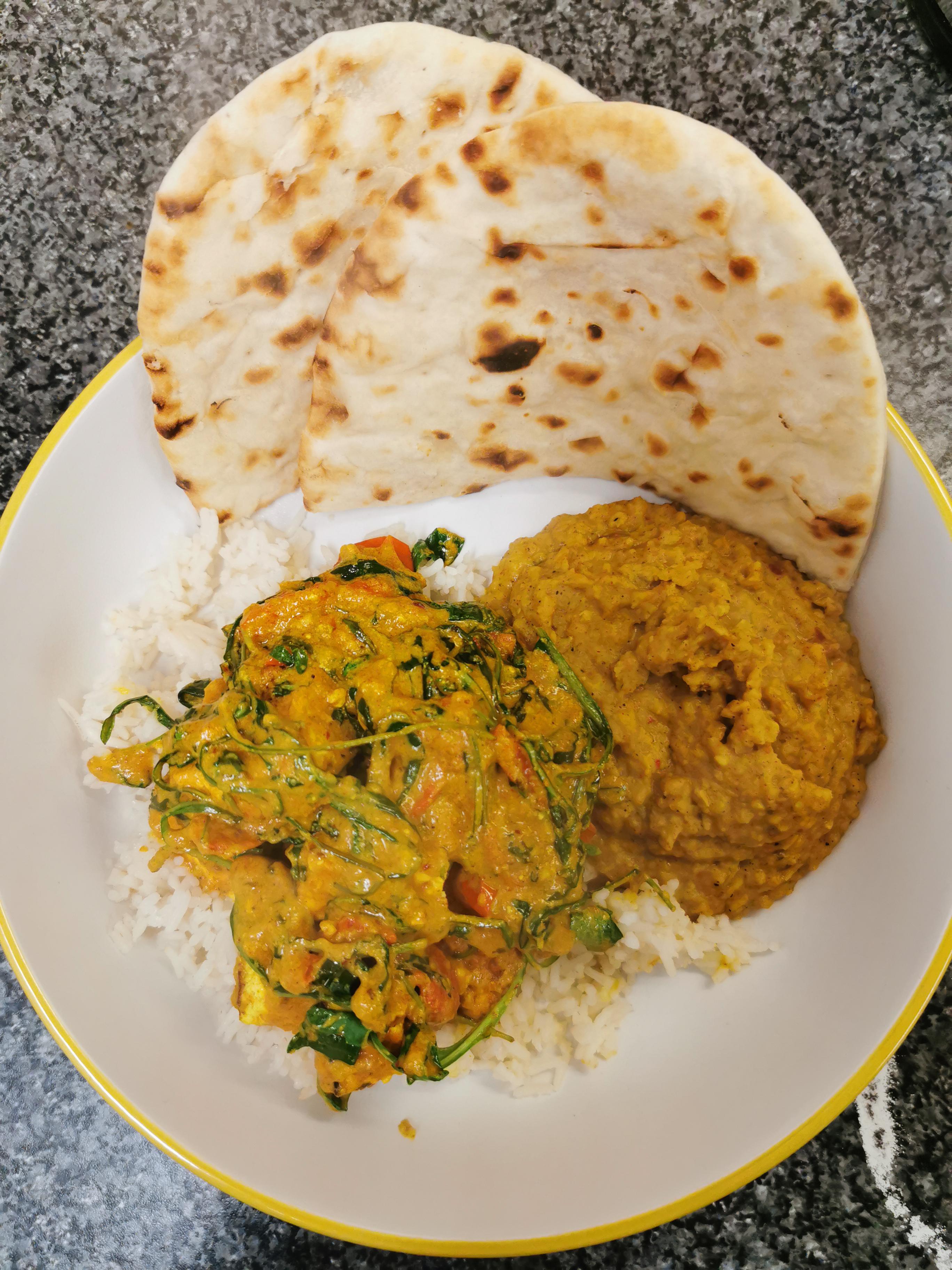 [Homemade] Paneer & rocket masala, peanut dal, basmati rice and naan