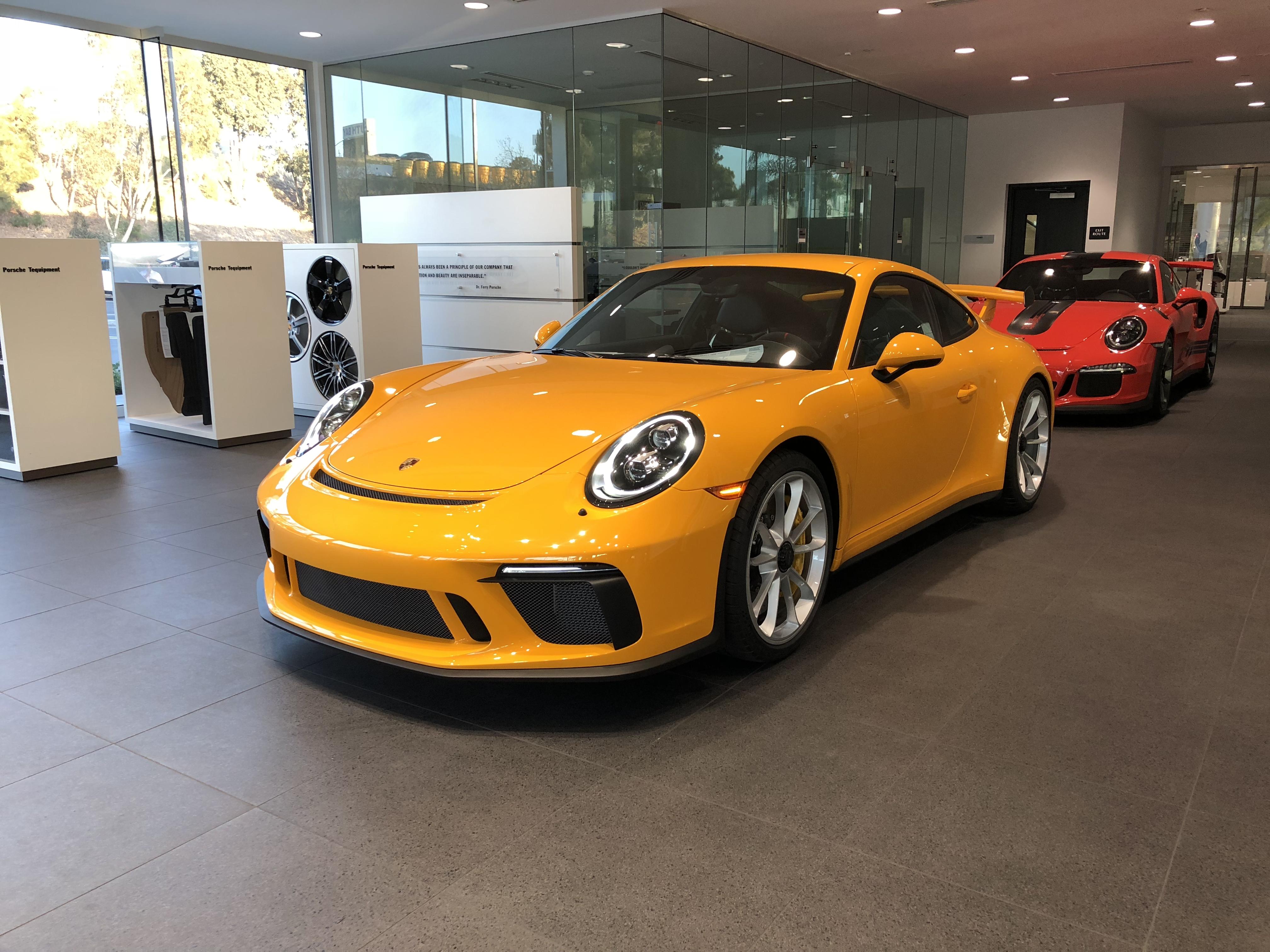 signalgelb Great color, or greatest color? r/Porsche