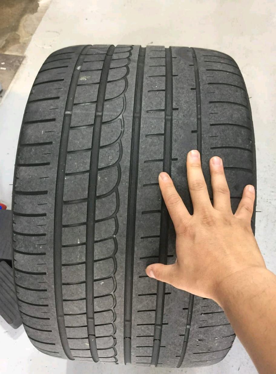 In case you ever wondered how wide Audi R8 tires are... r/Audi