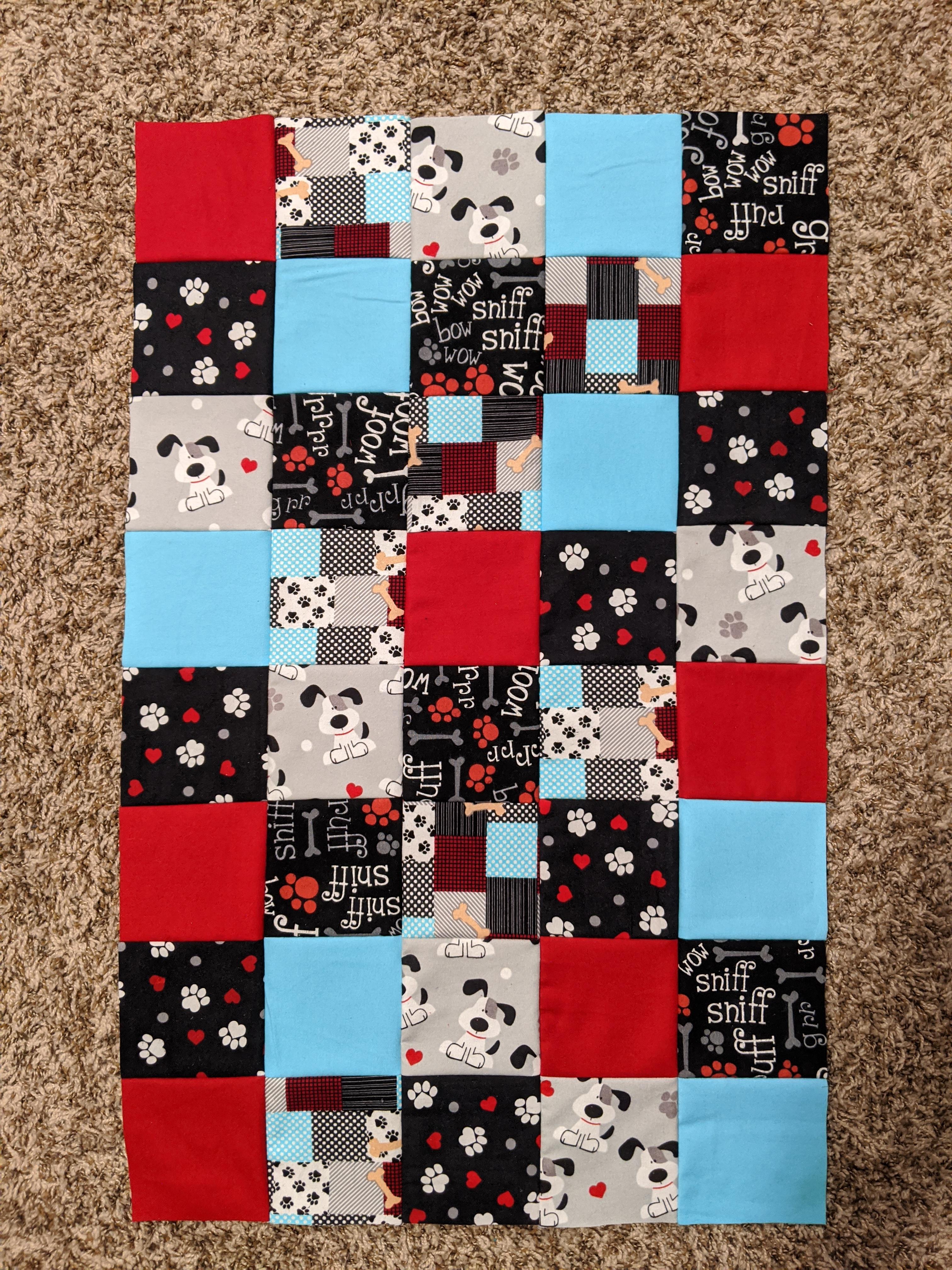 My first quilt top! A liner for my dog's crate! r/quilting