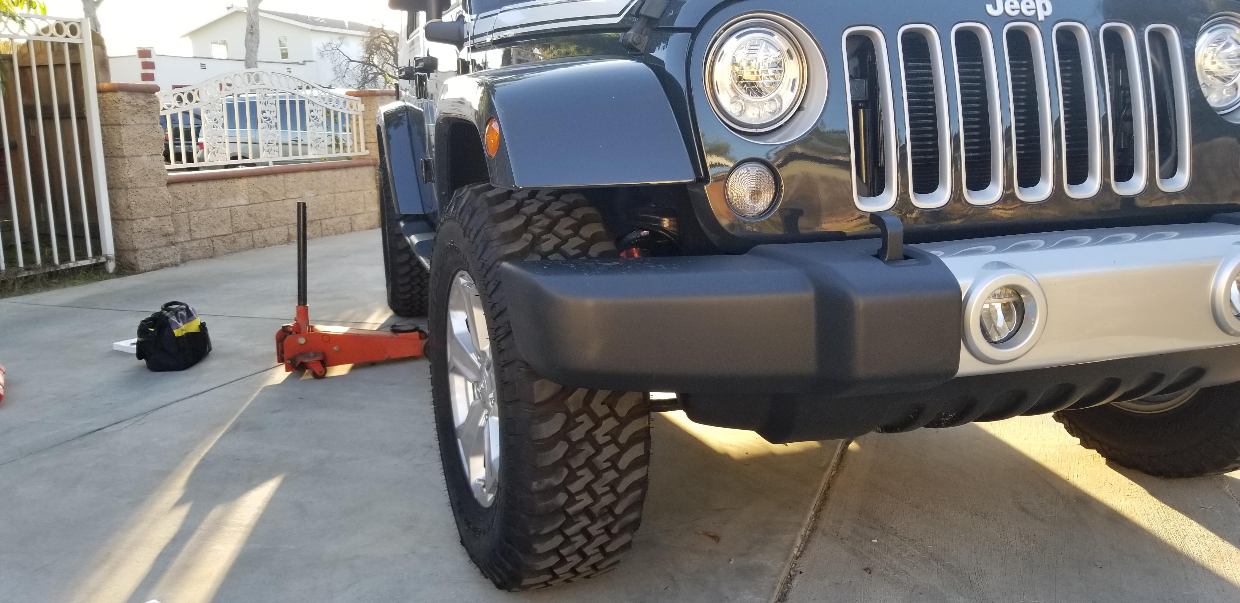 1.5 Spidertrax Spacers on Stock JKU r/Wrangler