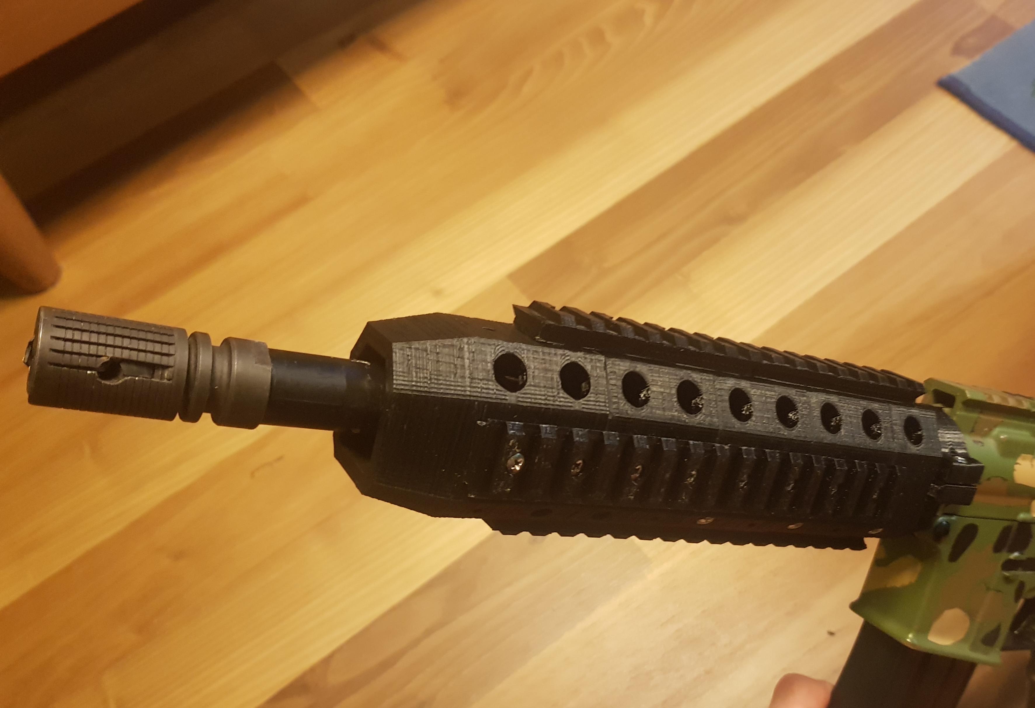 Custom 3D printed freefloat handguard for M4 r/airsoft