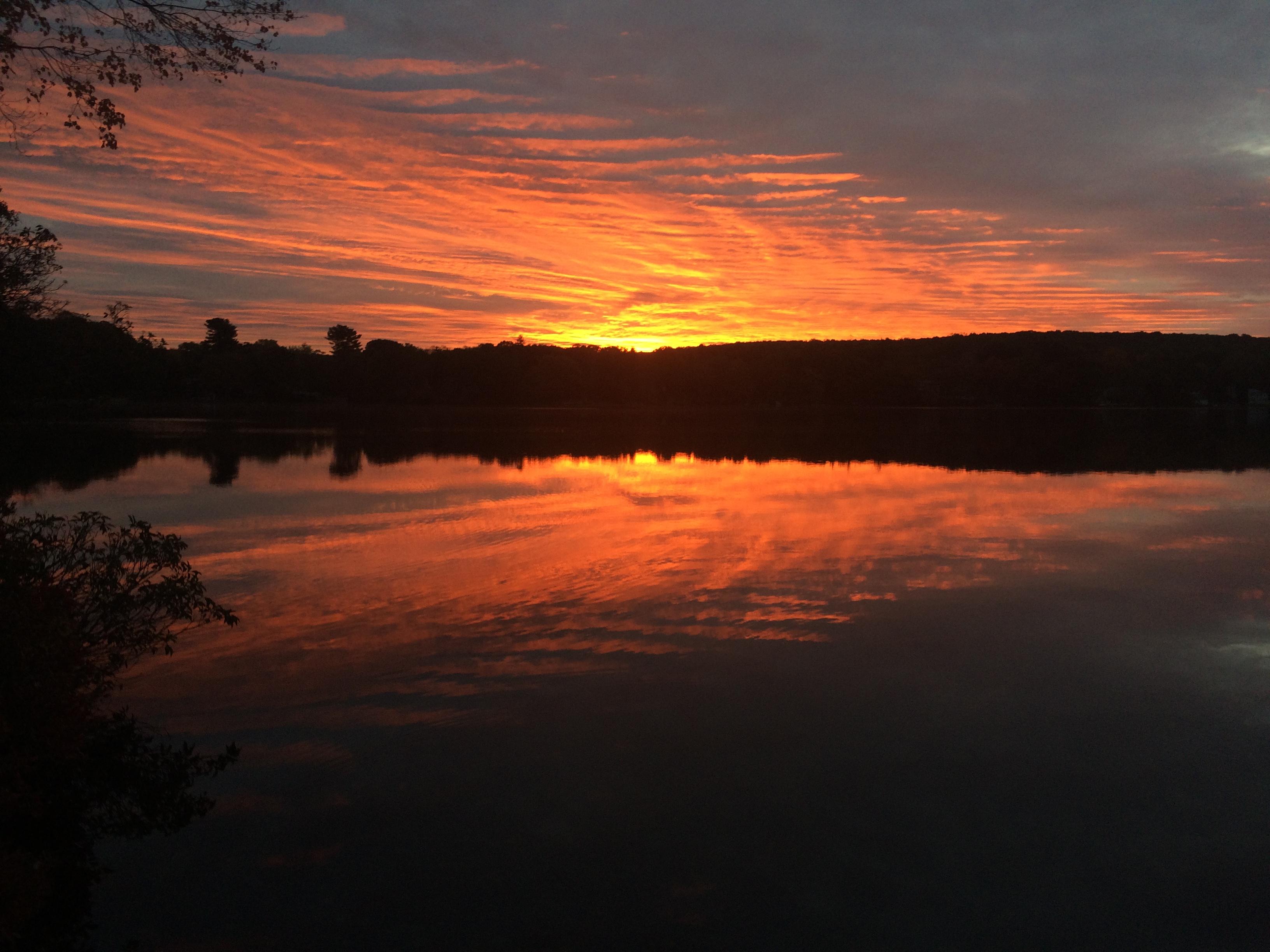 Rogers Lake [3264x2448] [OC] r/SkyPorn