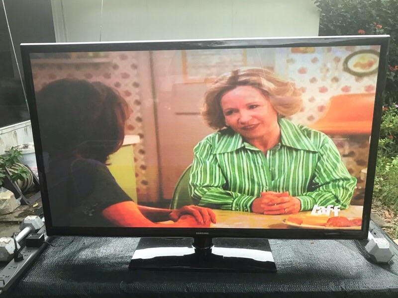 I found a working 51" samsung plasma tv on trash night on my walk...carrying it home was