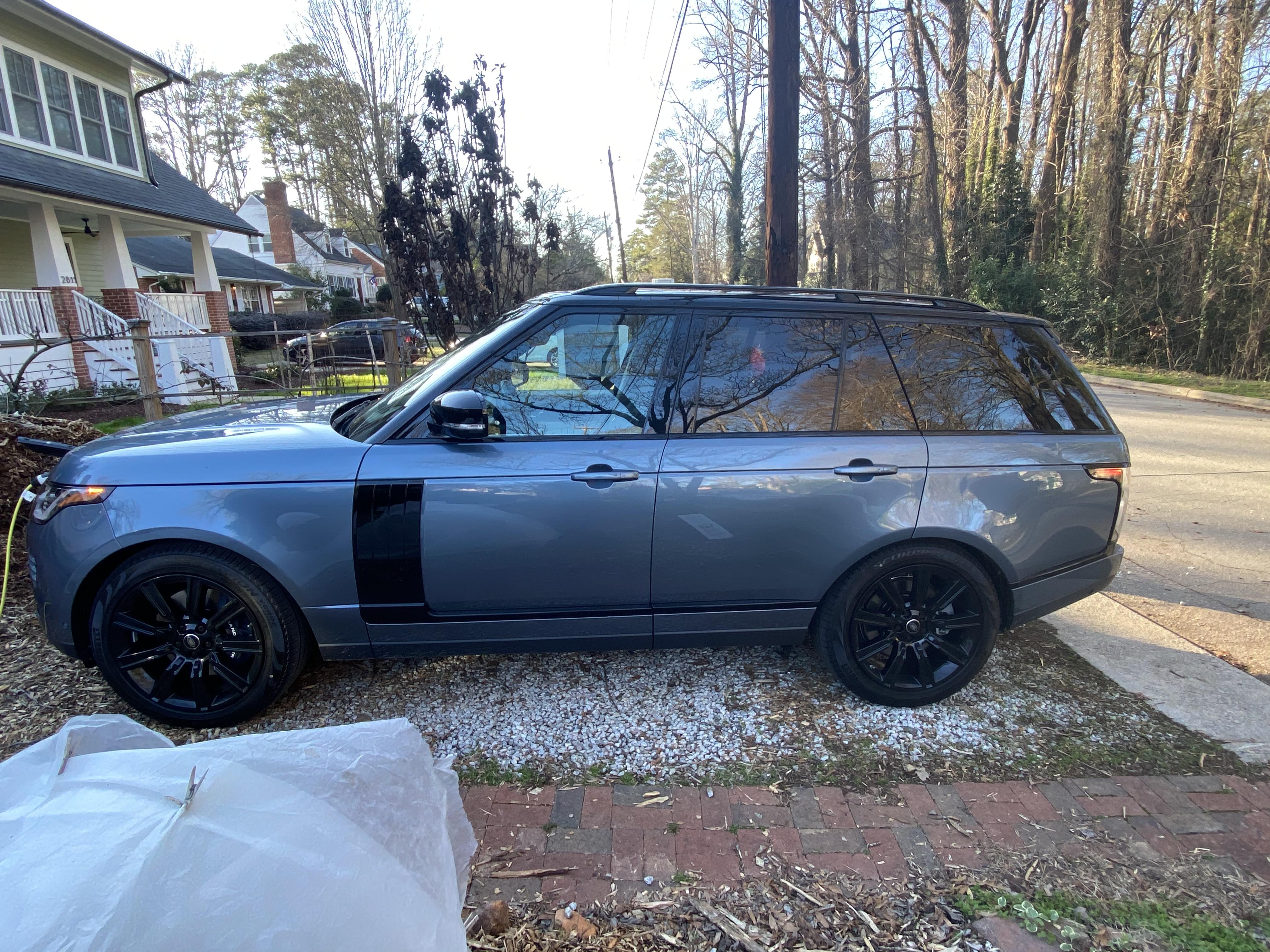 Joined the club! 2020 PHEV in windward gray! r/LandRover