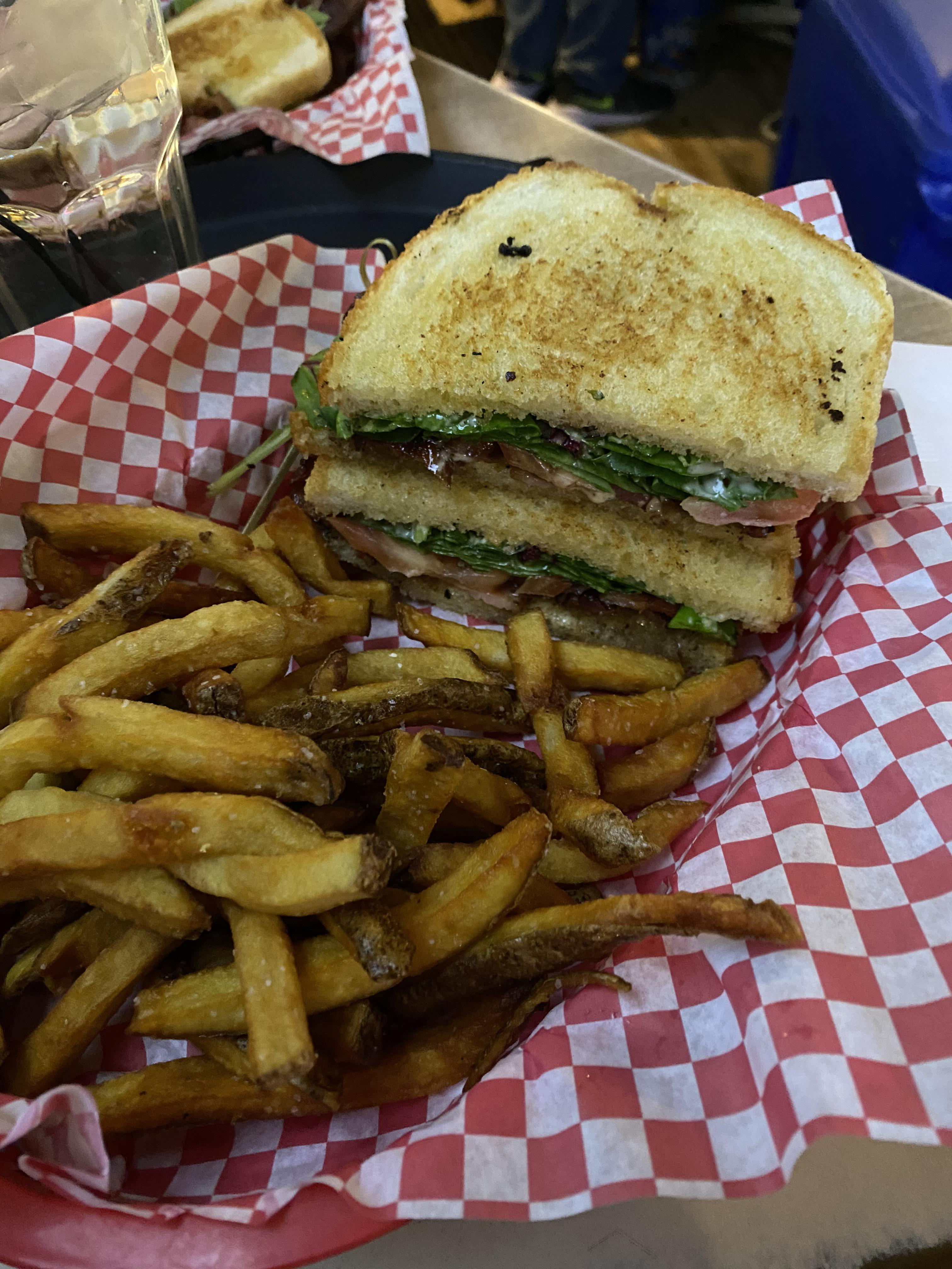 Super tasty BLT and fries. Bacon grease whipped into the mayo. 🤤 r
