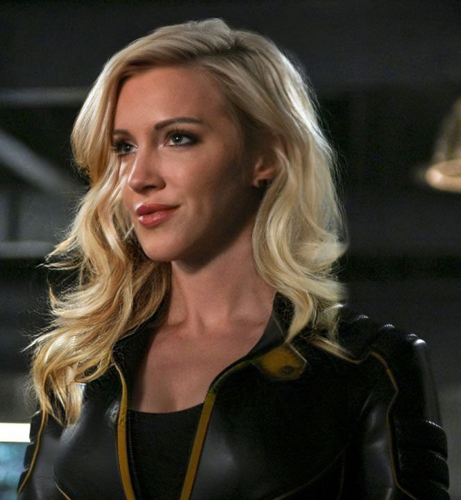 This is how Katie would have looked like with long hair in arrow s8 r
