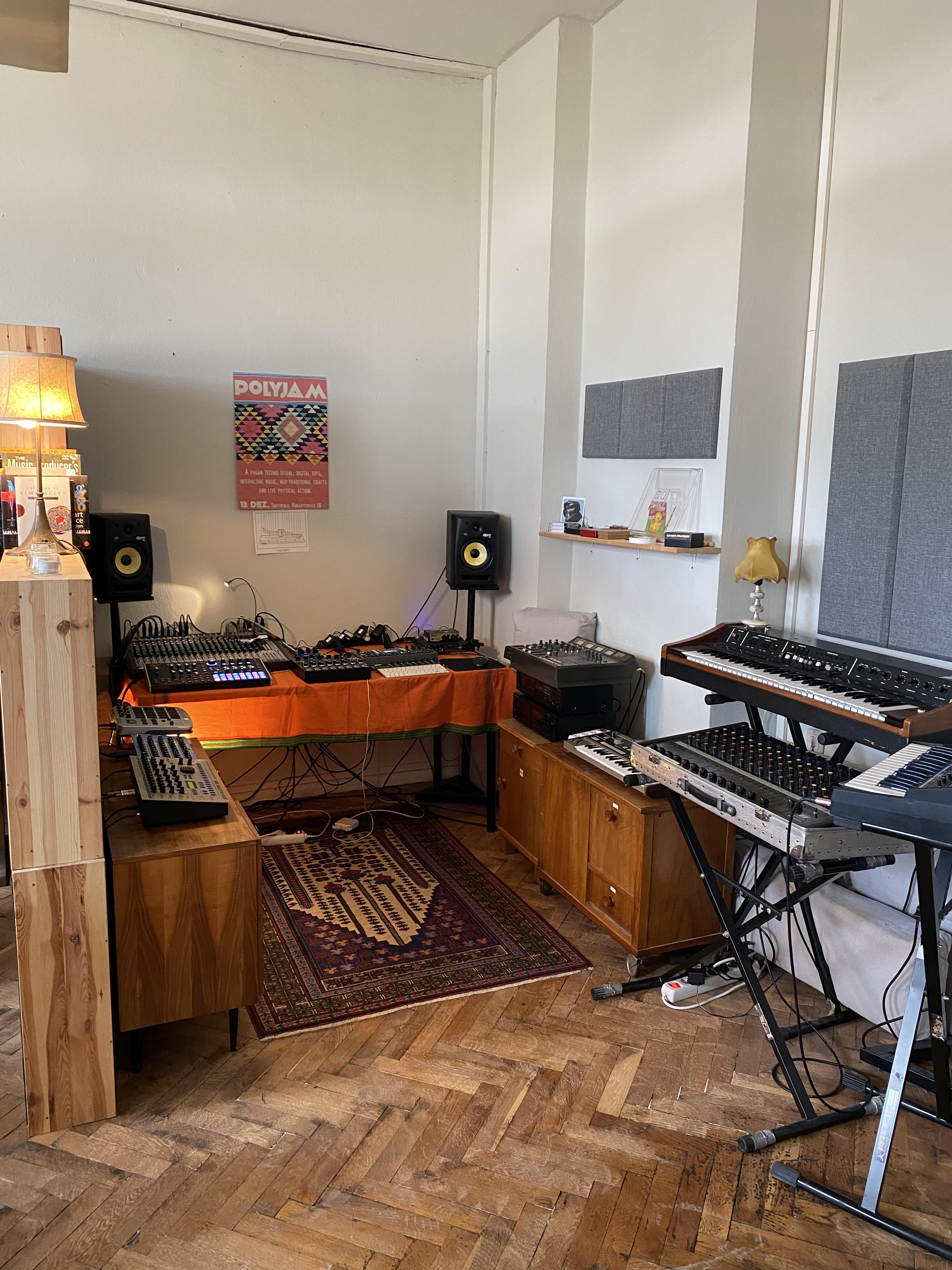 After the success of my home station, here’s the production side of our mixing/mastering studio