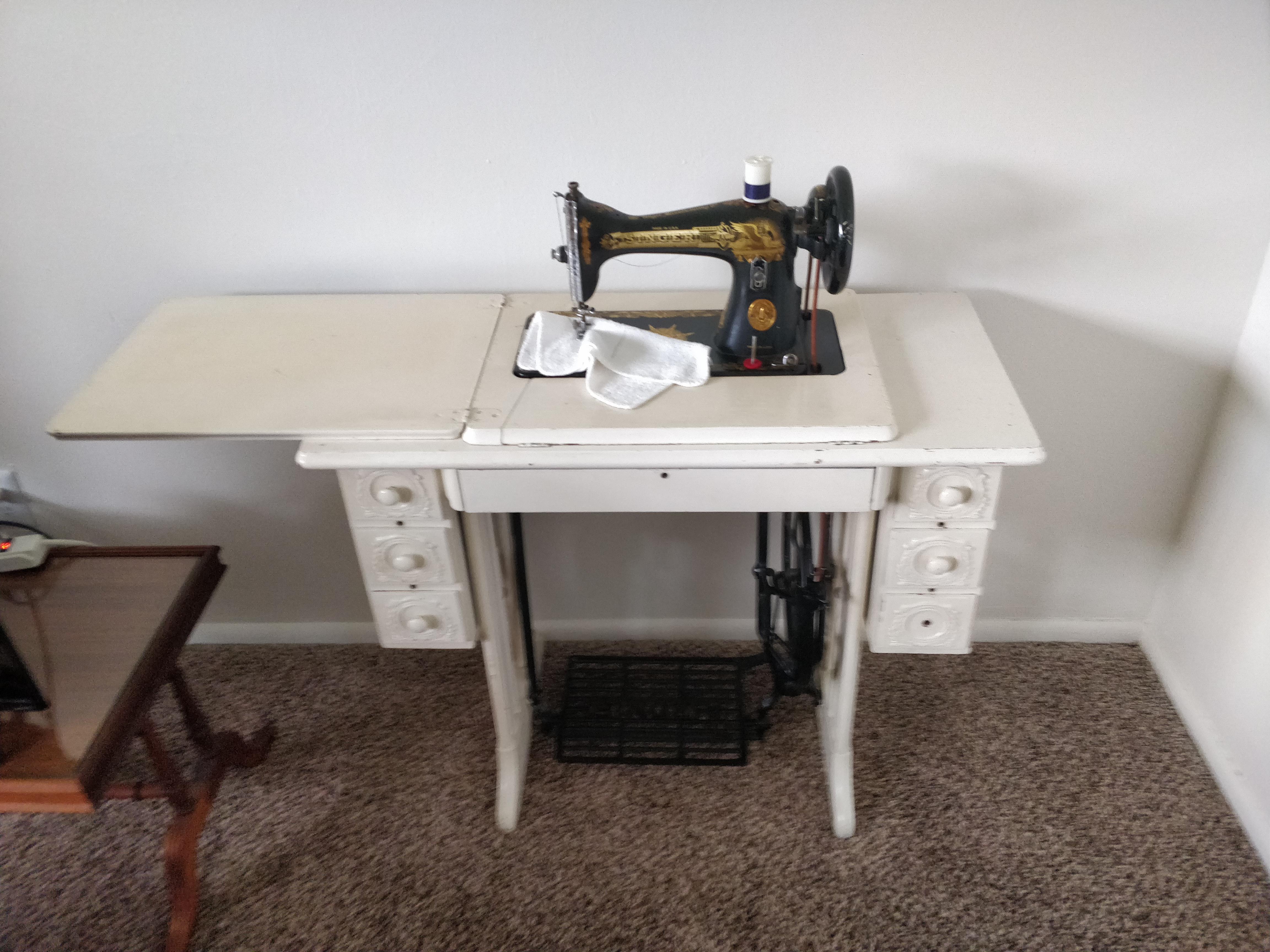 1929 Singer sewing machine that was originally owned by my grandma's