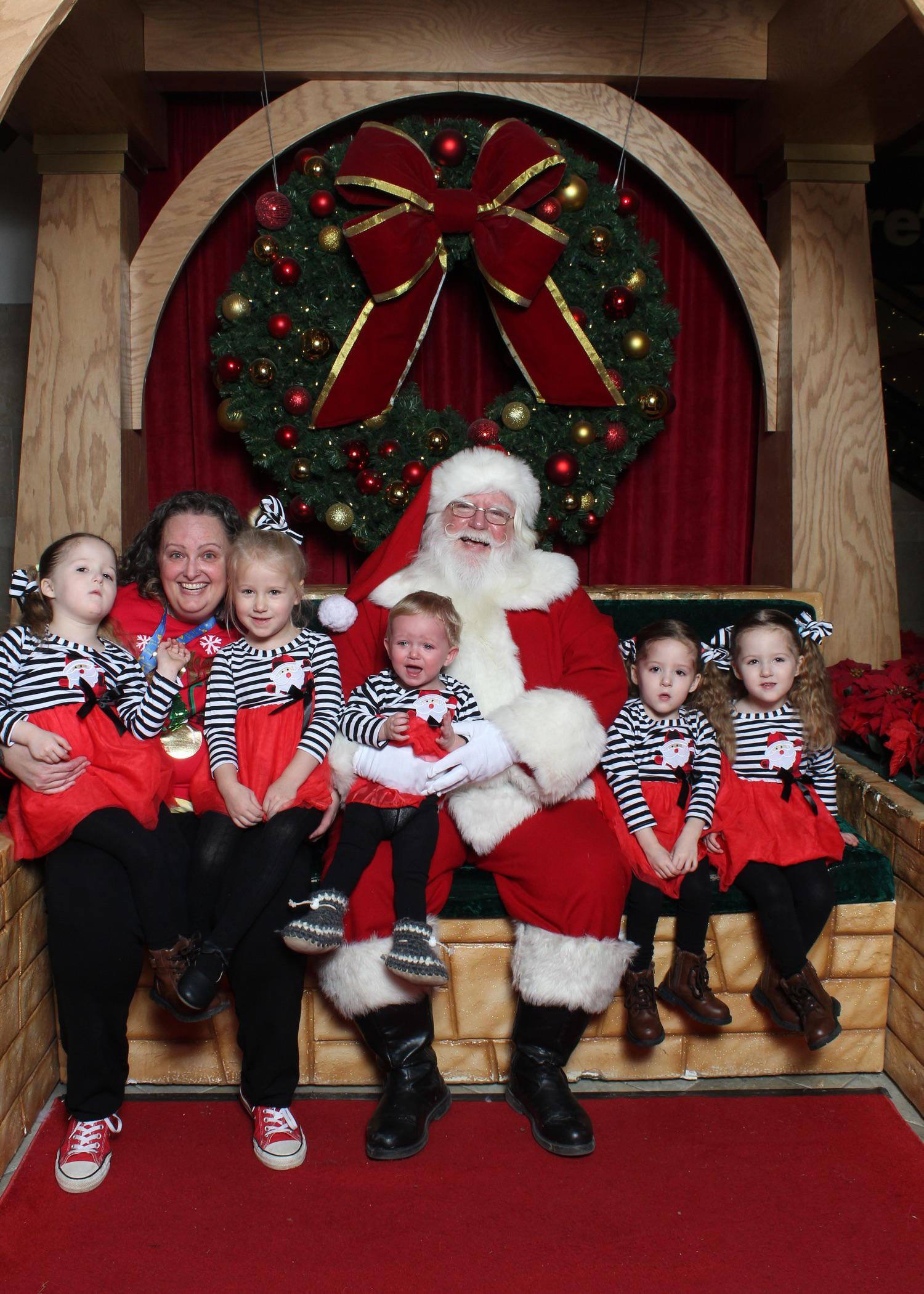 Can someone remove my wife from this pic? 10 to the best one r