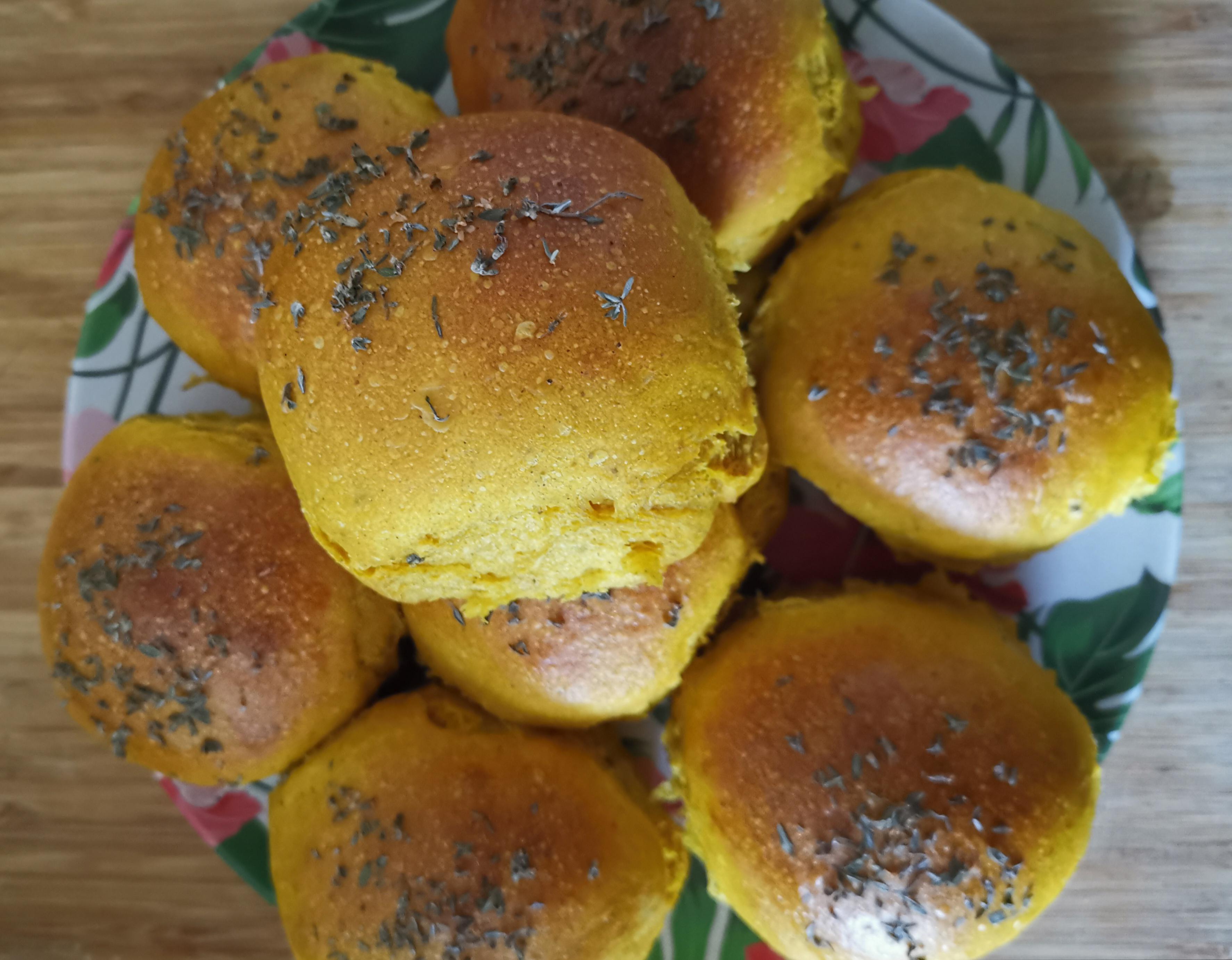 Sweet potato buns with fresh blooming thyme on top! That's a recipe I