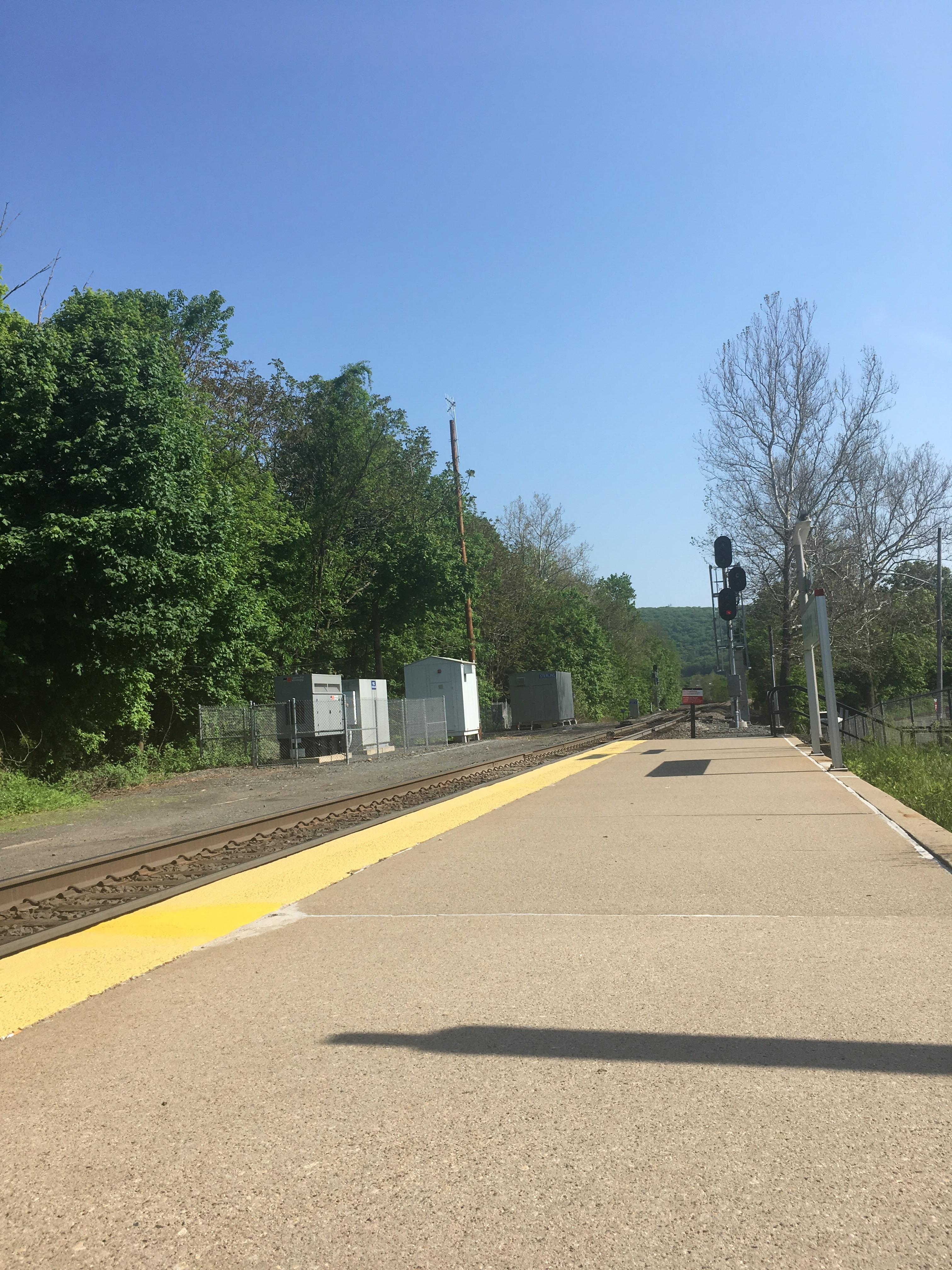 WFAT at Sloatsburg, NY r/WaitingForATrain