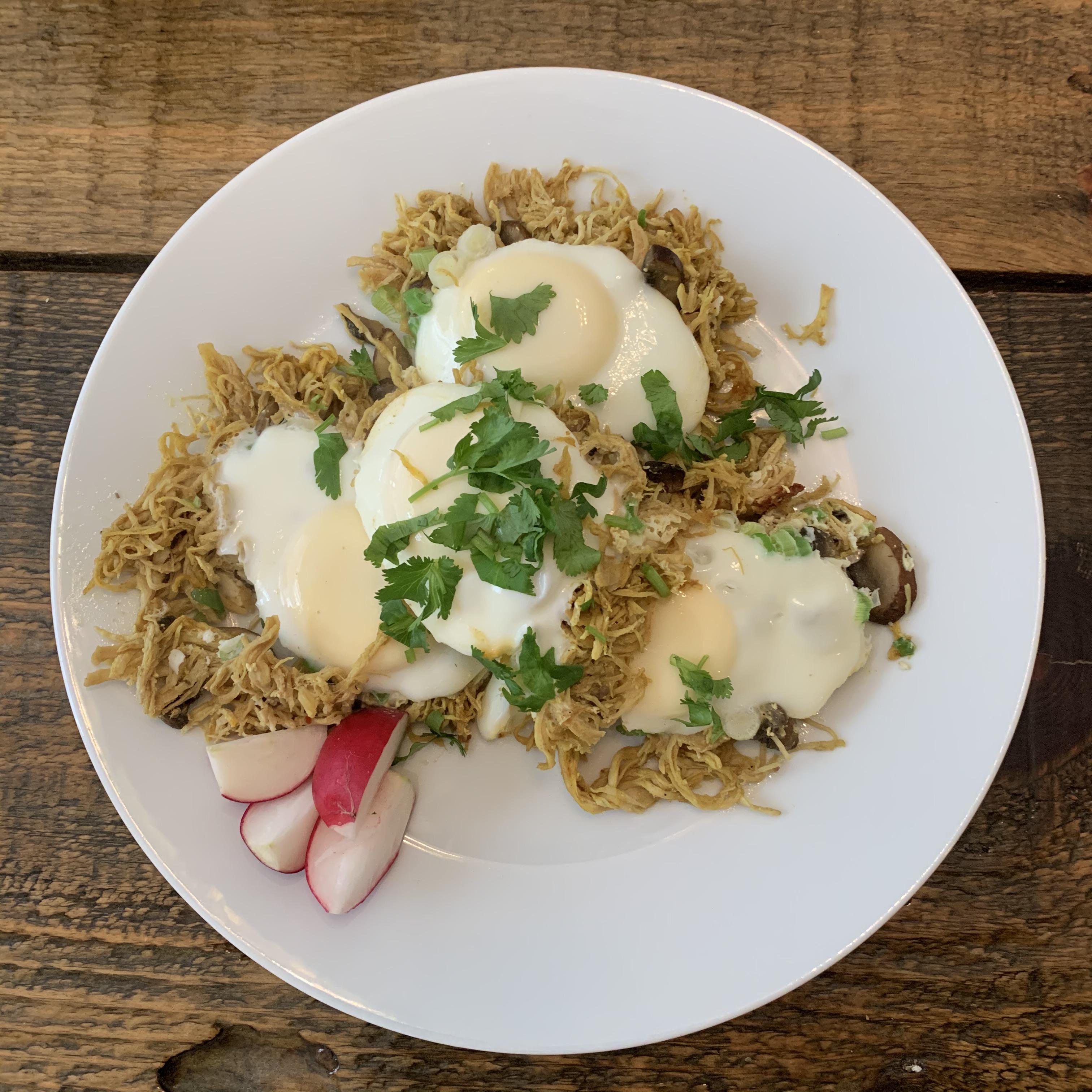 Super protein keto breakfast! Shredded chicken hash with mushrooms, green onion cumin and
