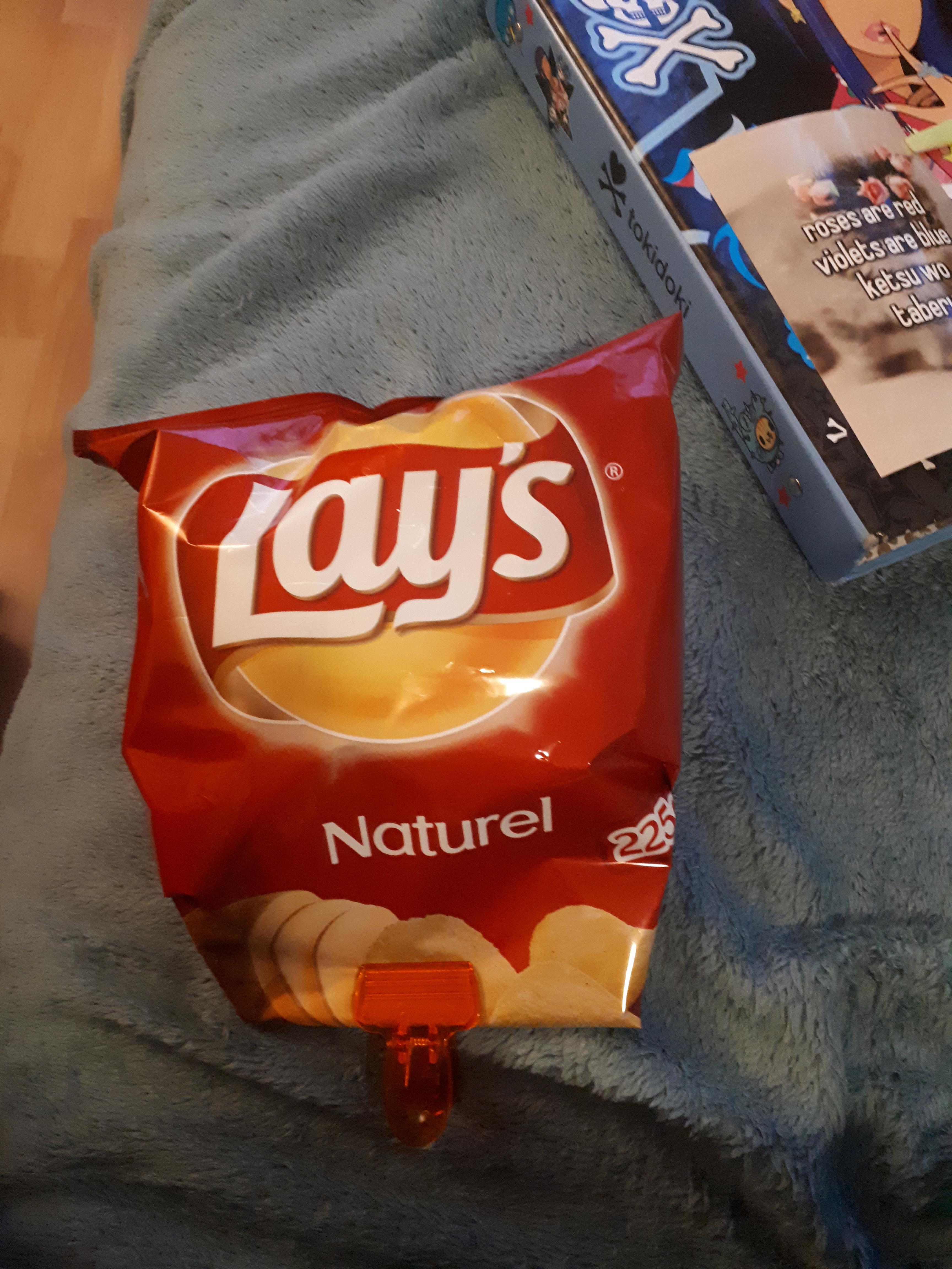 My mom opens chip bags upside down , idk how to feel about this r