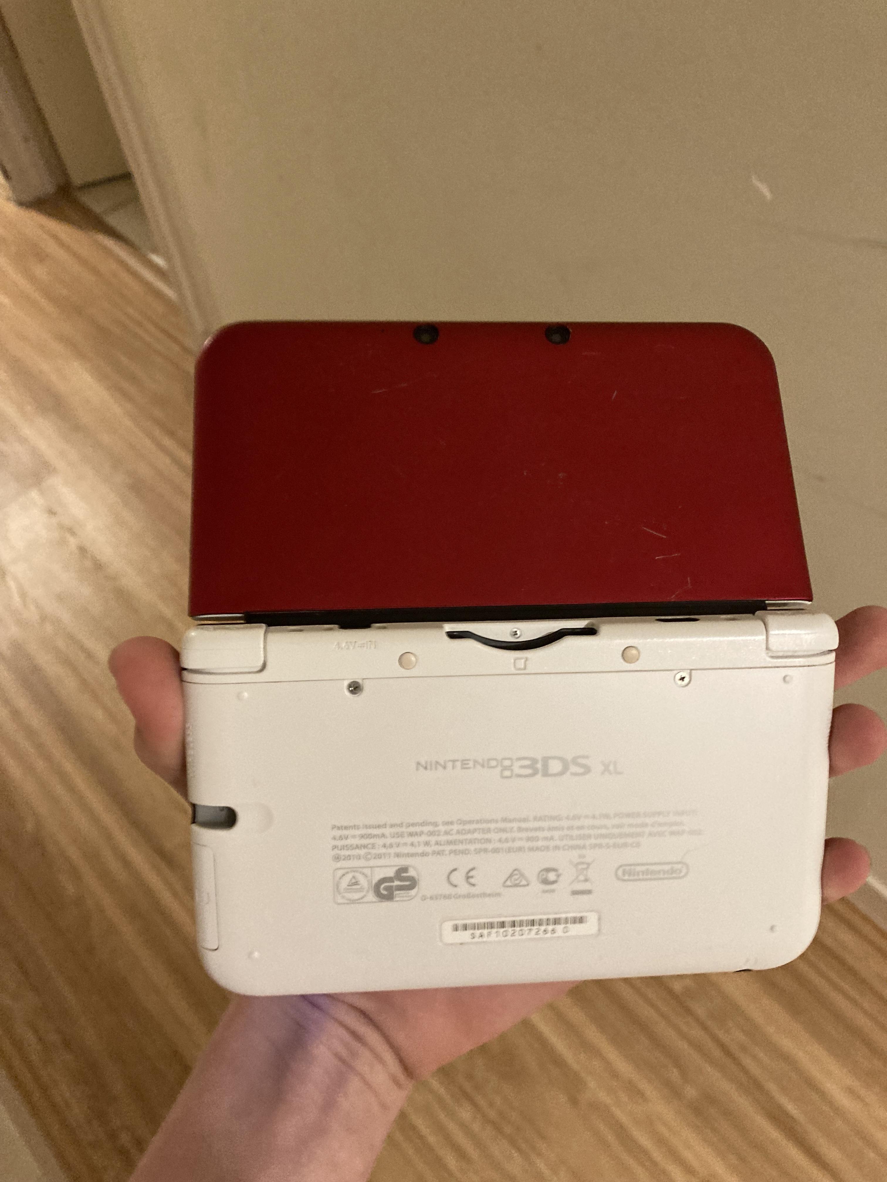 Found this 3DS XL today. Anyone know what the colour is called? (Had a