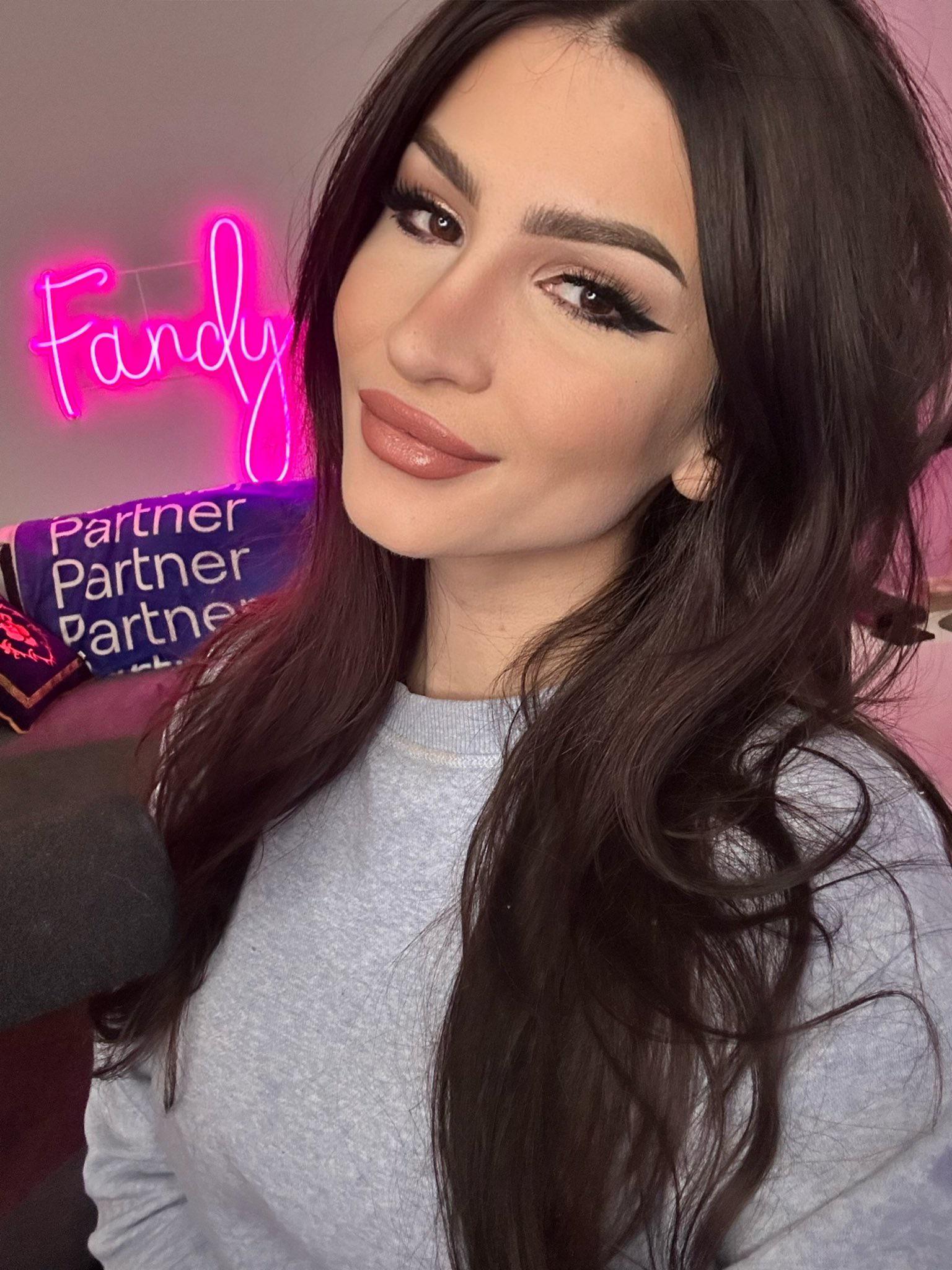 Live :) : Fandybtw
