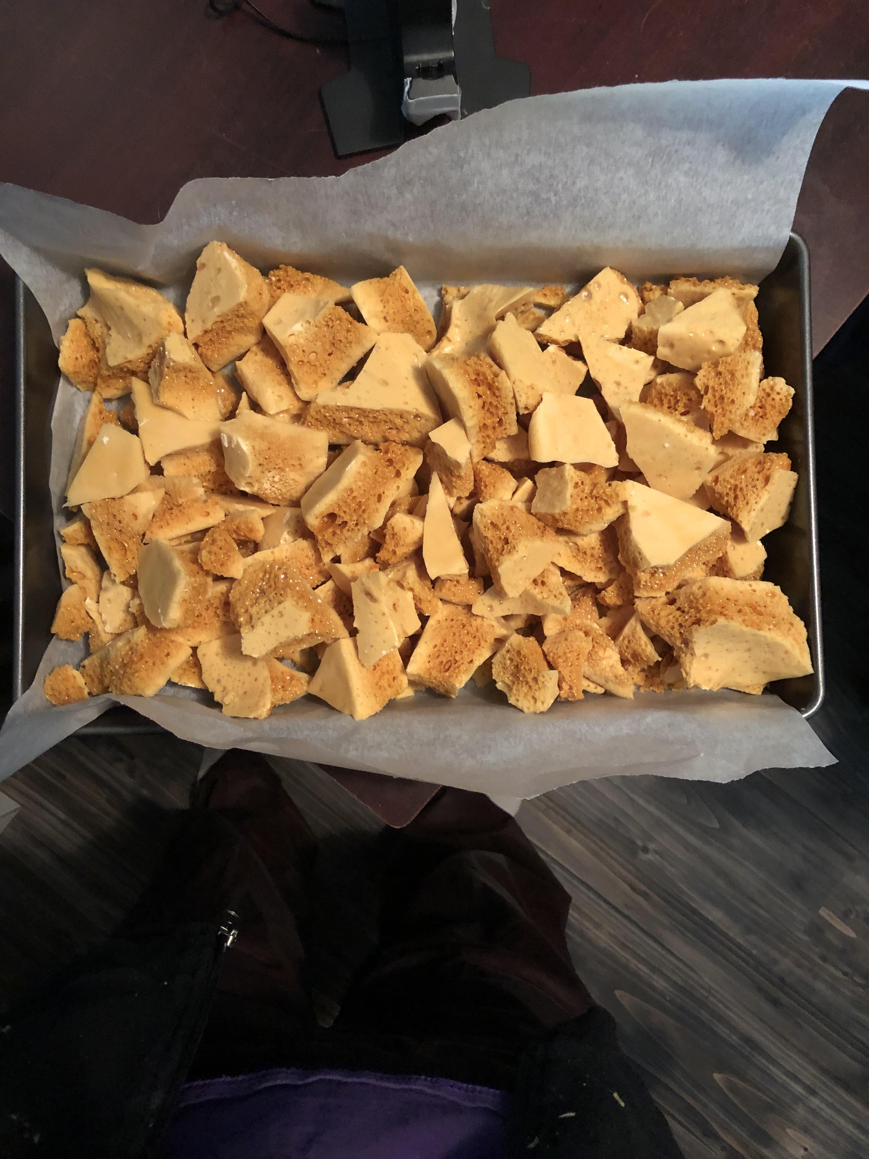 Homemade sponge toffee (recipe by Anna Olson) r/Baking