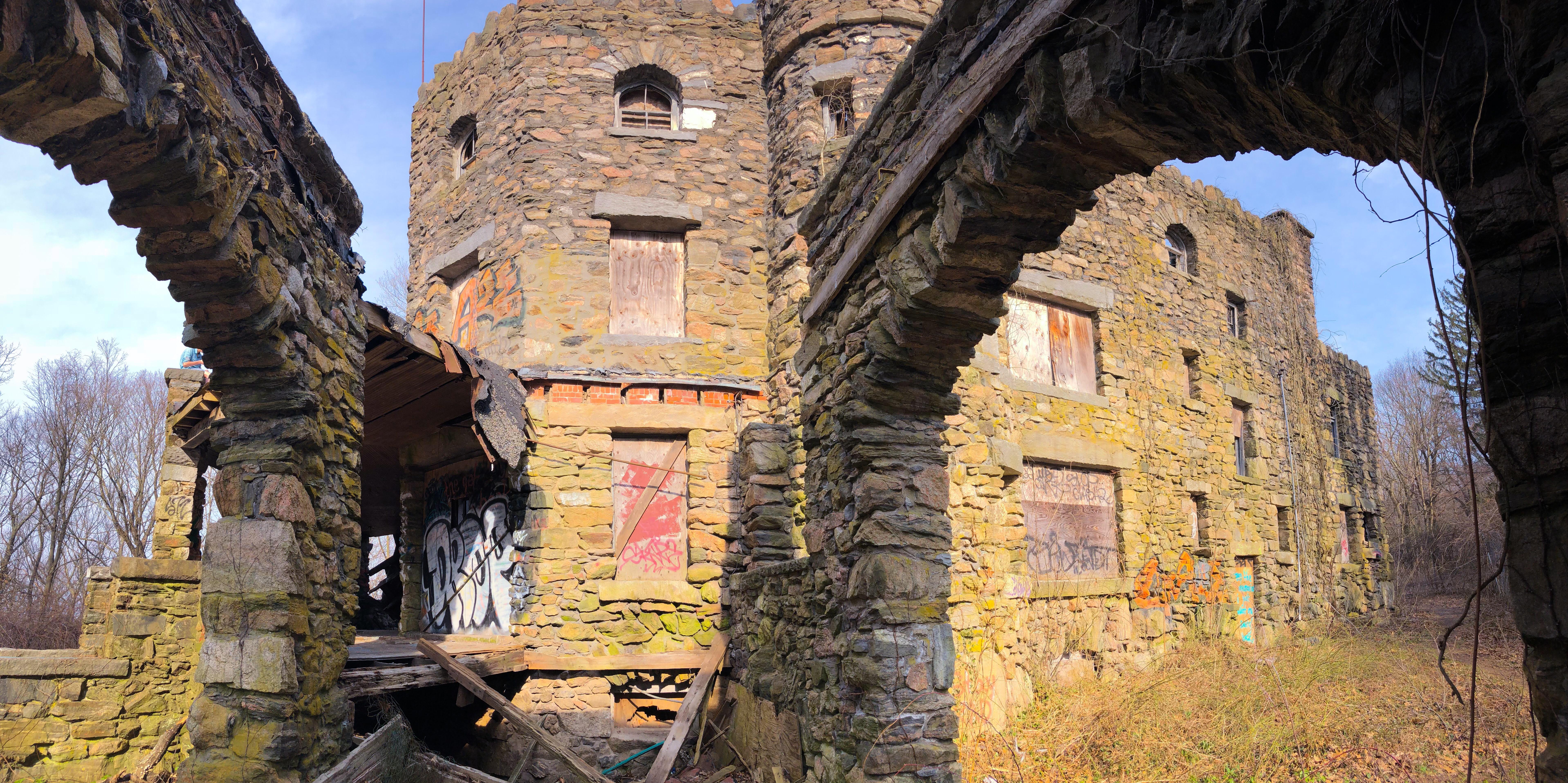 Hearthstone Castle Danbury, CT r/Connecticut