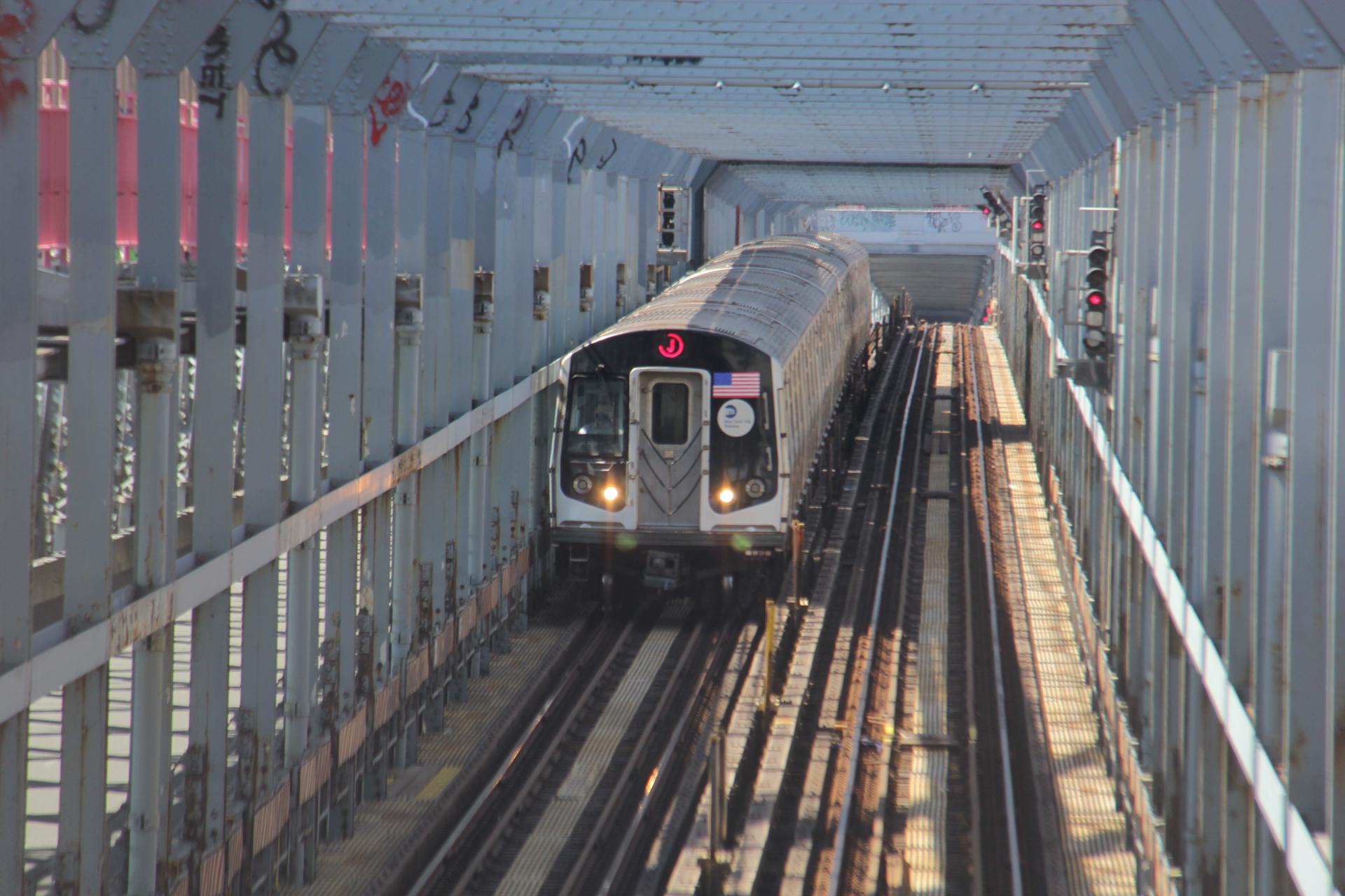 J train on the Williamsburg Bridge r/nycrail