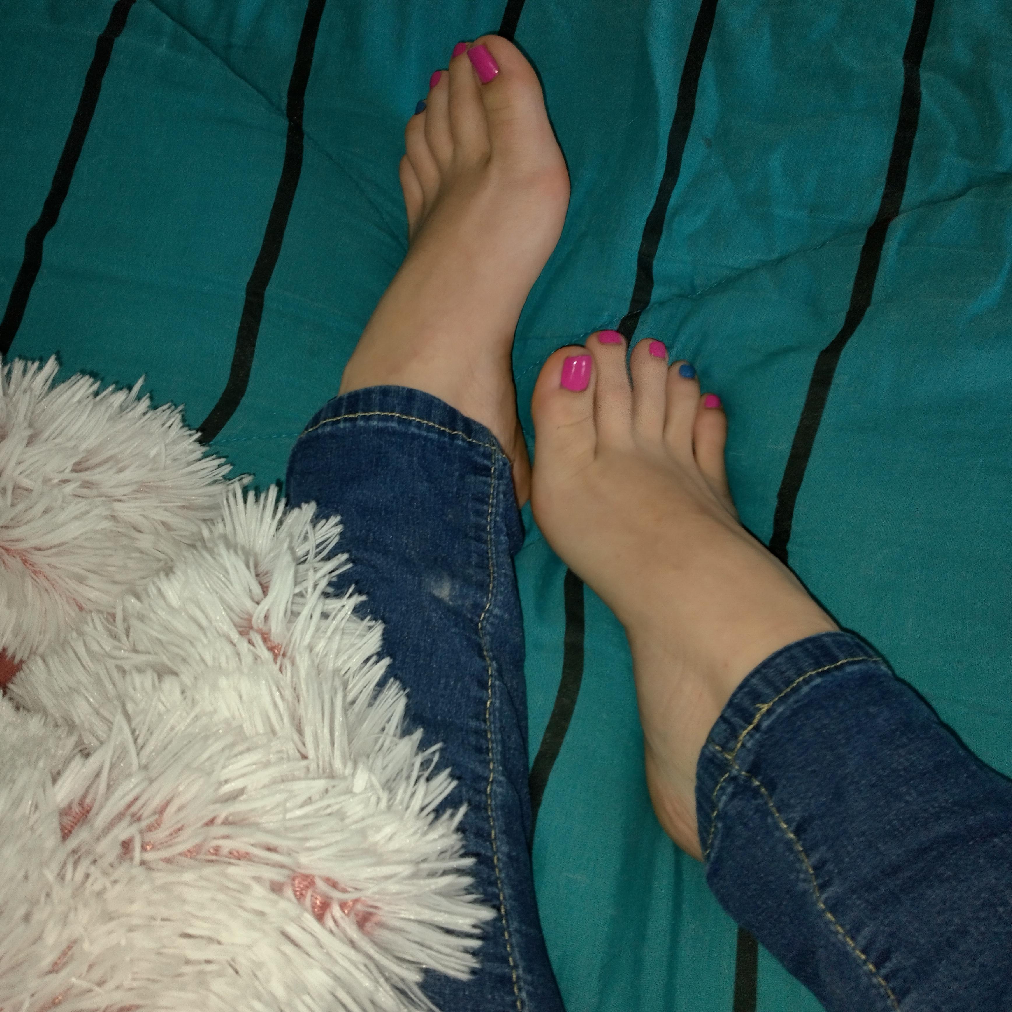 Rate my toes 110 ;) Rate_my_feet
