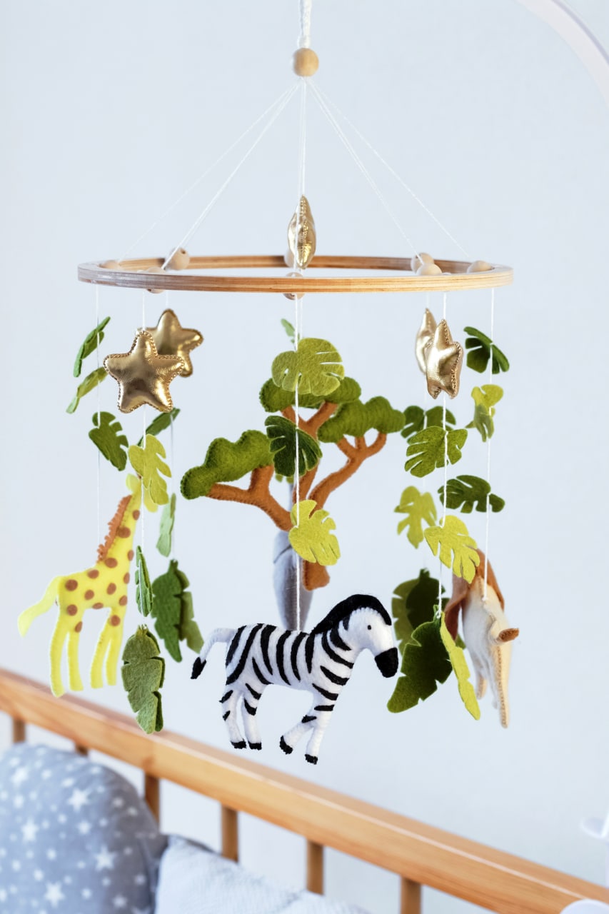 Safari baby mobile, jungle nursery decor r/SewingWorld