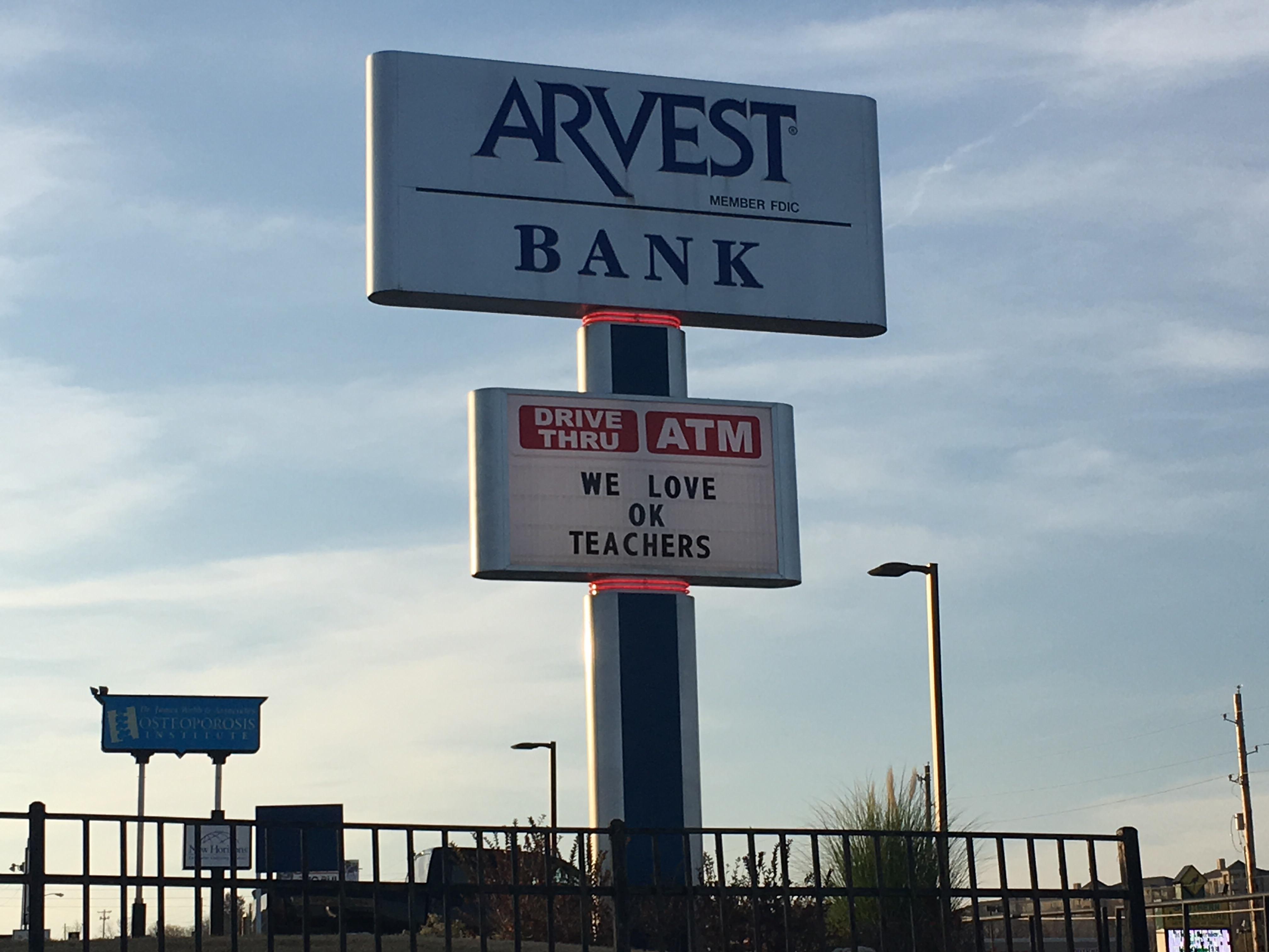 We approve of adequate teachers! r/oklahoma