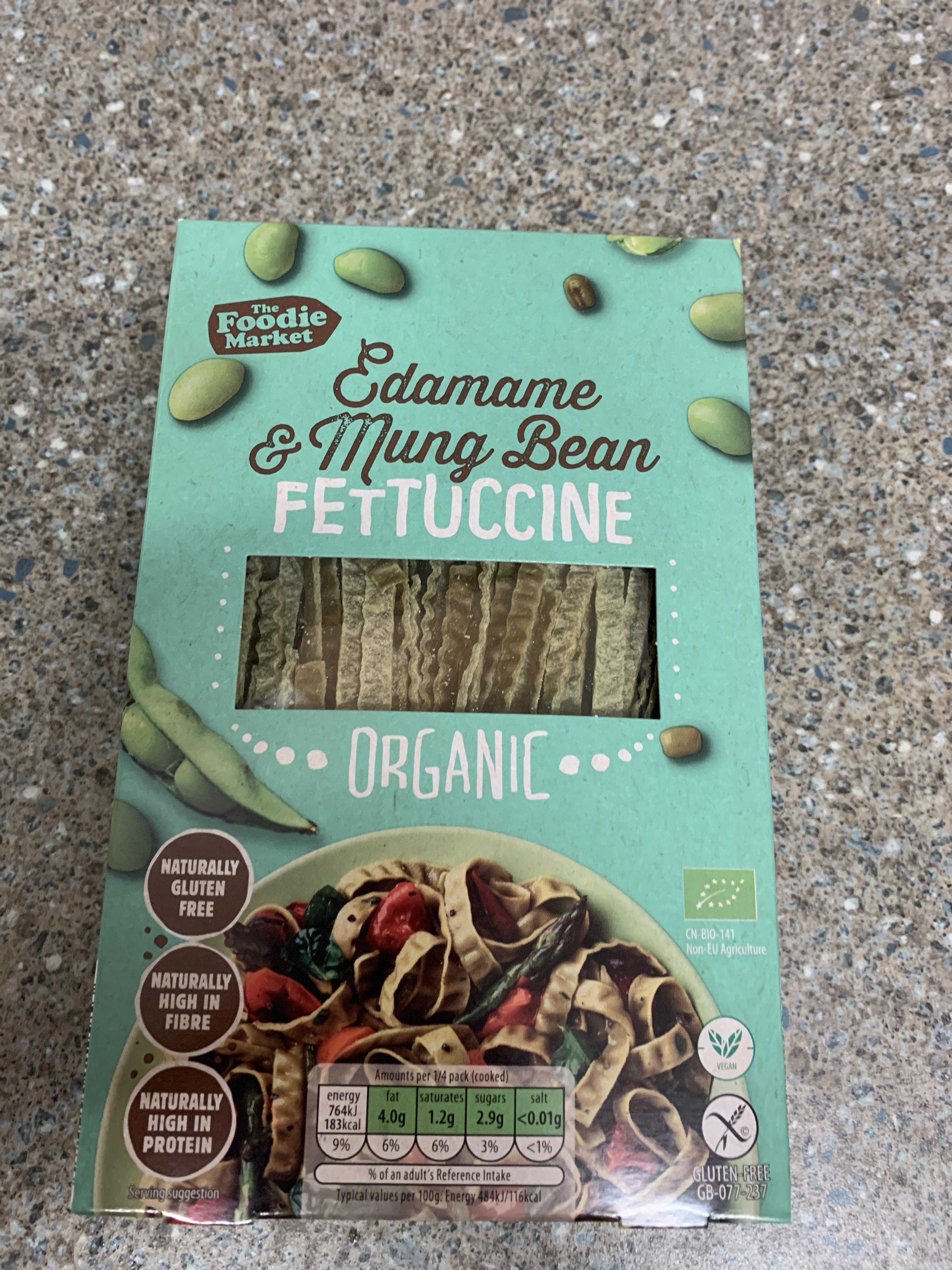 Edamame pasta is a bit of a goldmine, I’m sure you’ve all heard of it