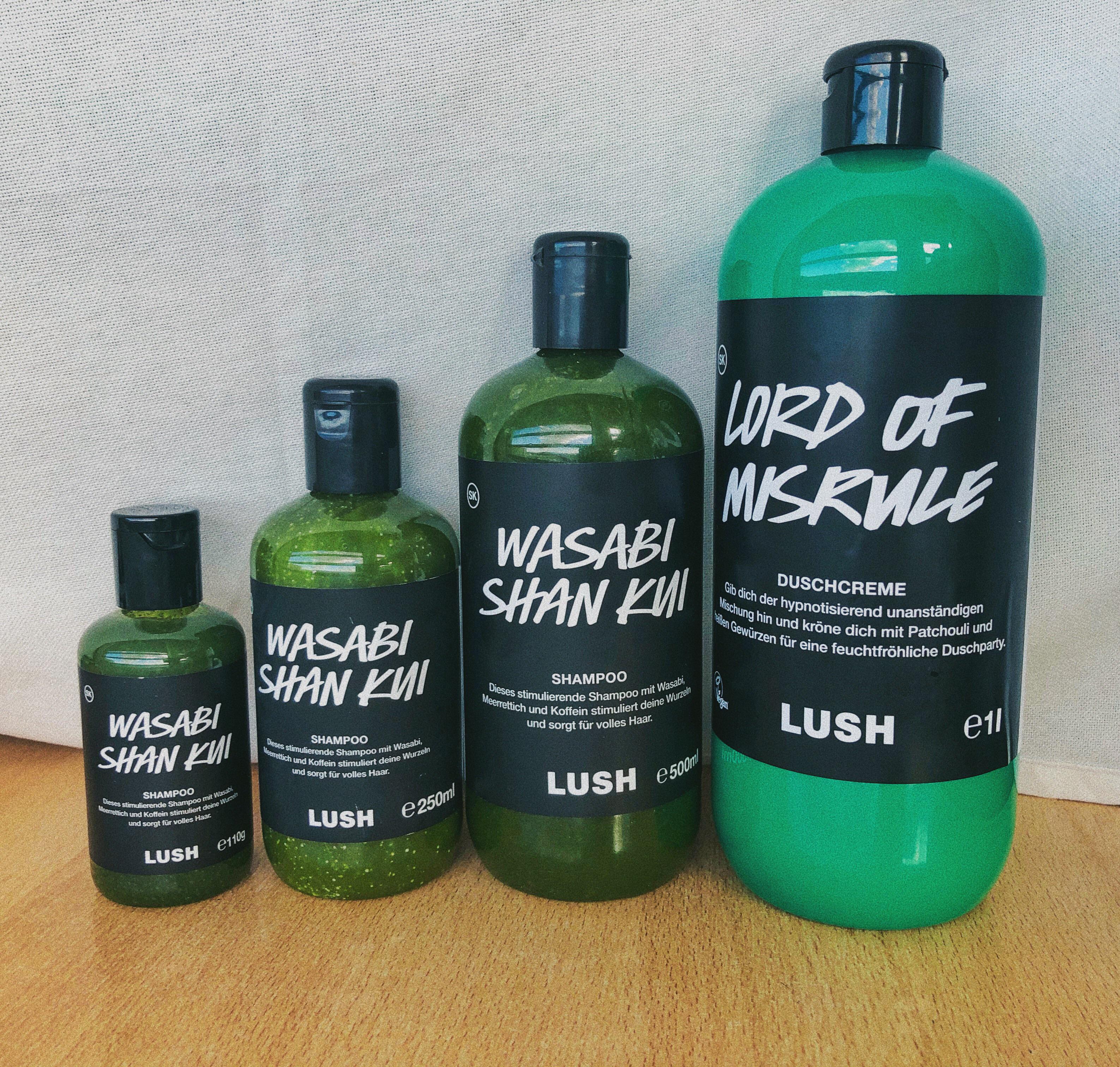 Lord of Misrule shower gel 1L so that’s the size difference huh r/LushCosmetics