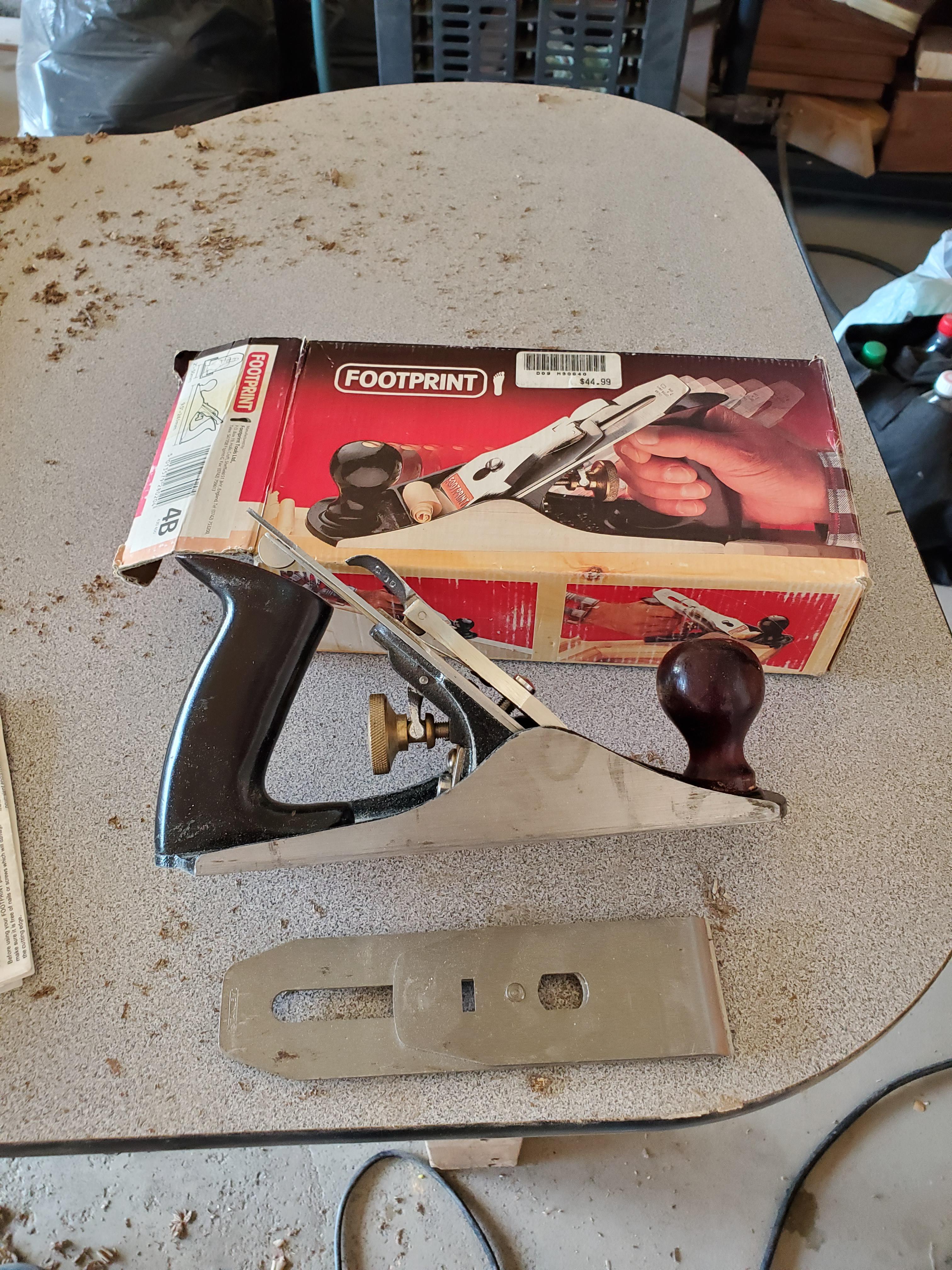 Just picked up my first hand plane from a garage sale for 20 canadian
